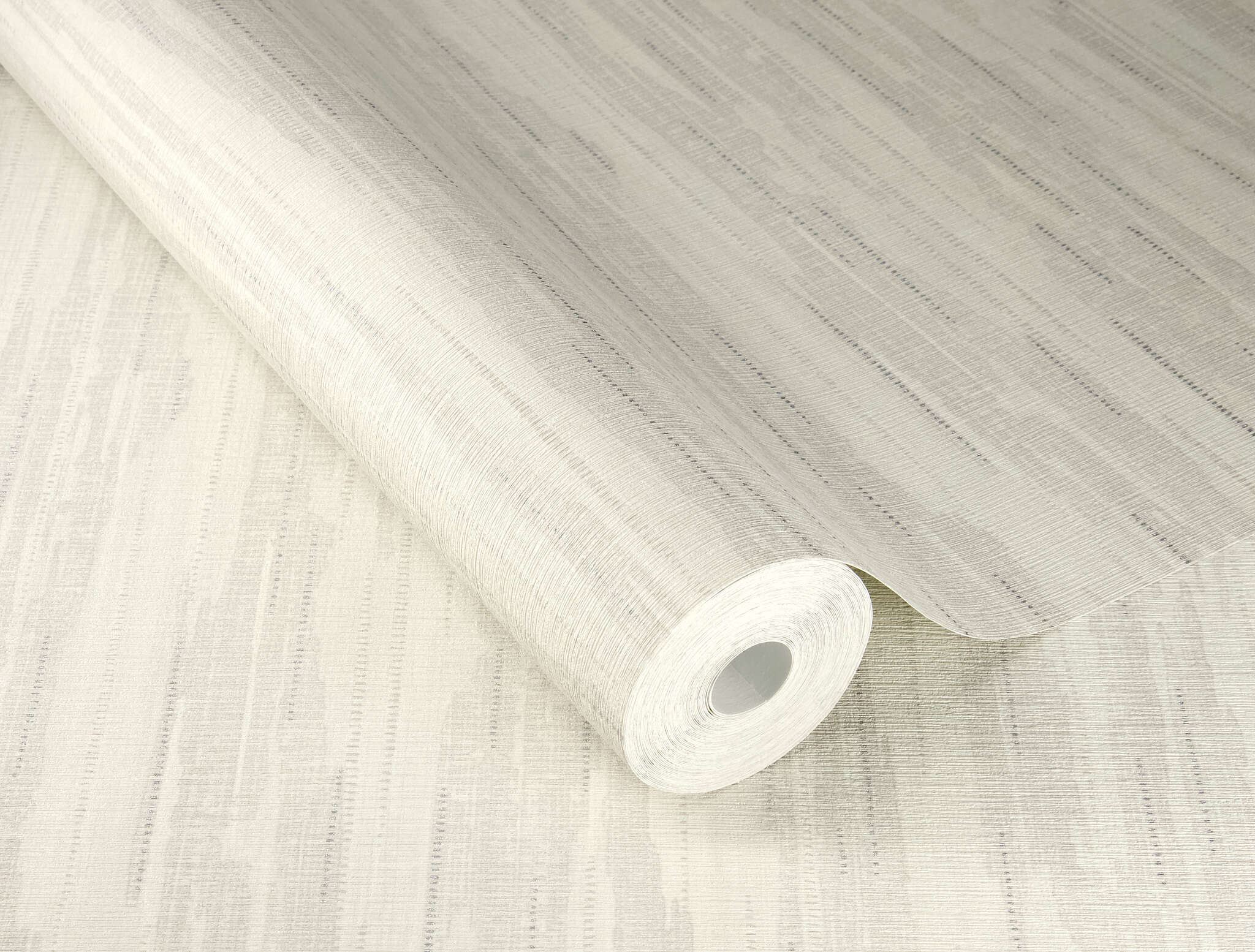 10-720457 Detailaufnahmen 1 Detailed image of Wallpaper with horizontal lines and grooved texture