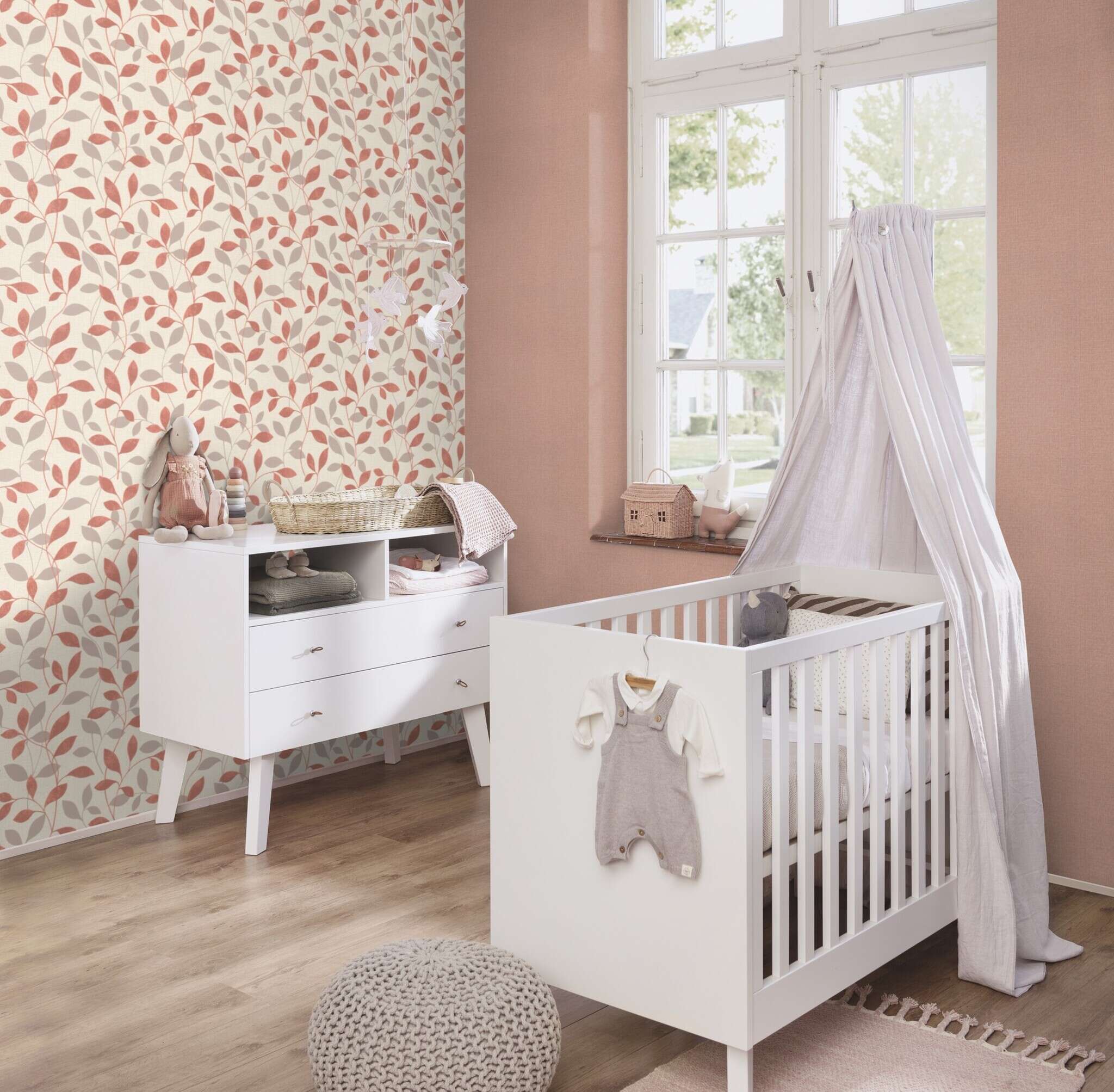 10-639858 Raumsituationen 2 Une chambre avec Papier peint texturé avec des plantes en relief