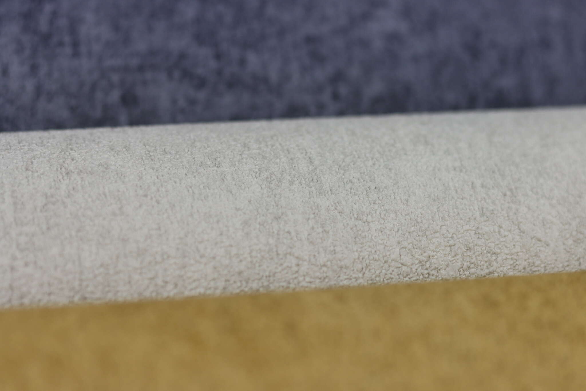 10-617122 Detailaufnahmen 14 Detailed image of Single-colour wallpaper with a rough plaster look
