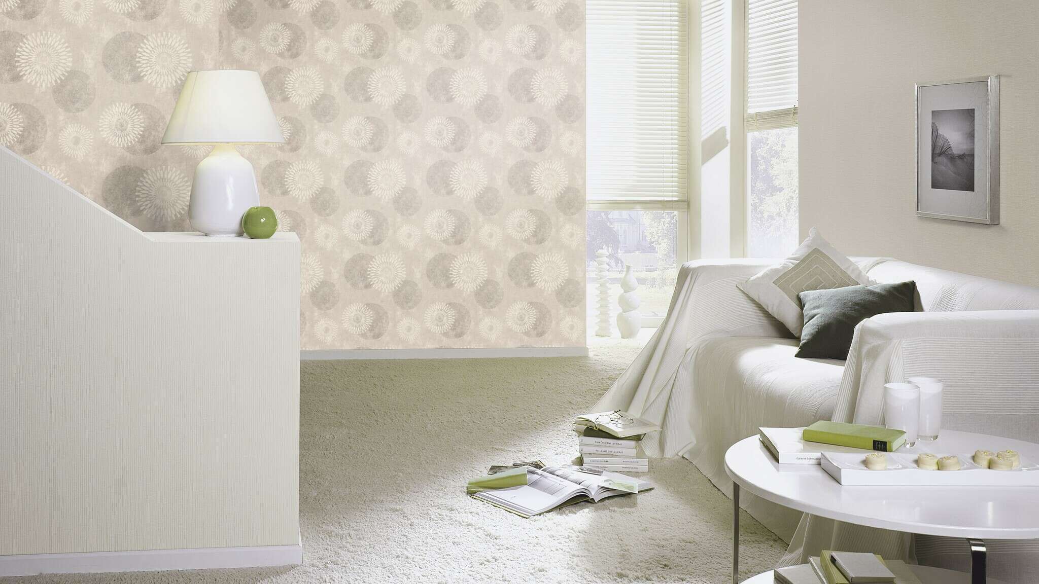 10-651713 Raumsituationen 2 Room with Wallpaper with mandalas and floral elements