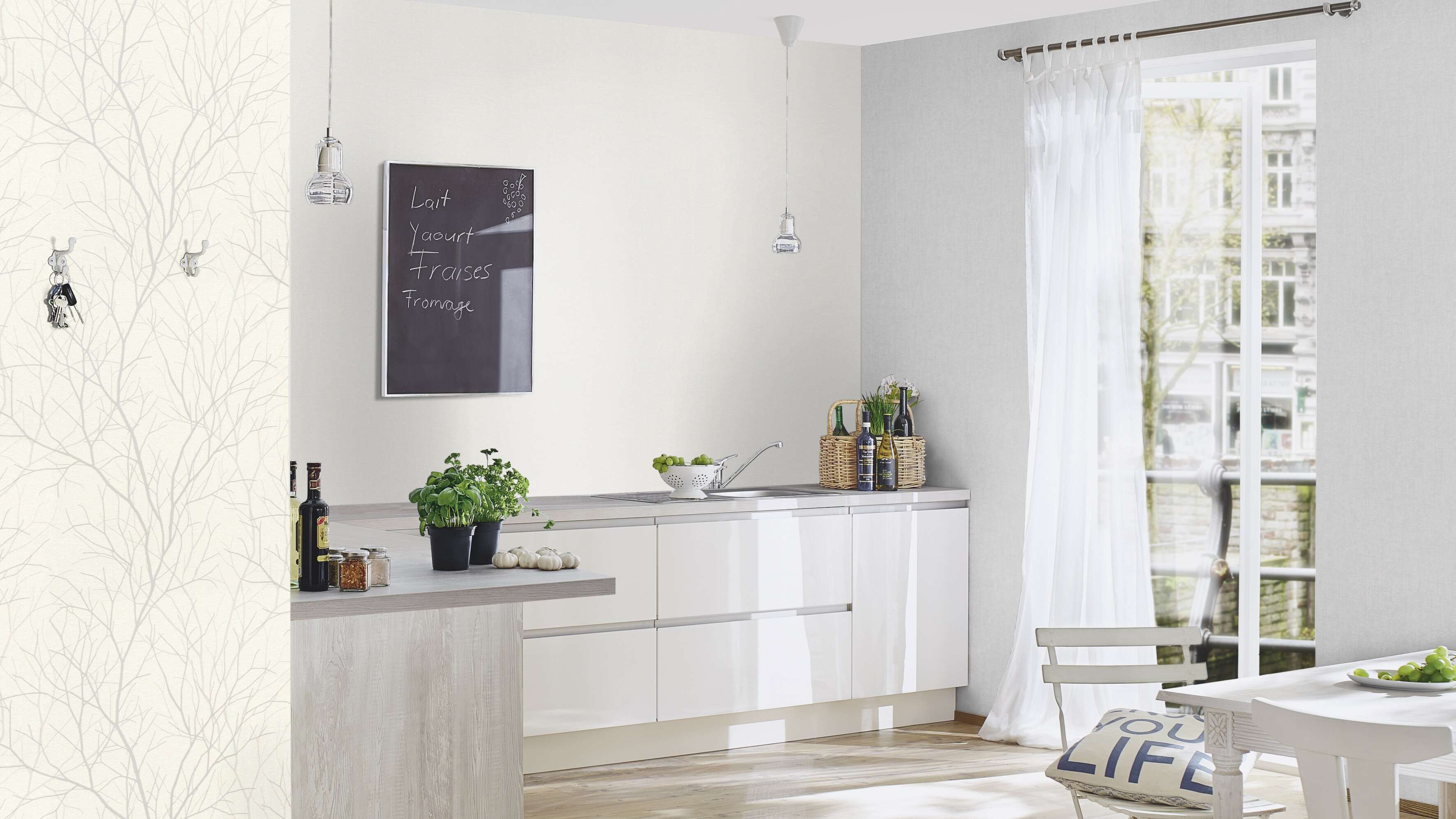 10-899023 Raumsituationen 2 Room with Single-colour wallpaper with a washed concrete look