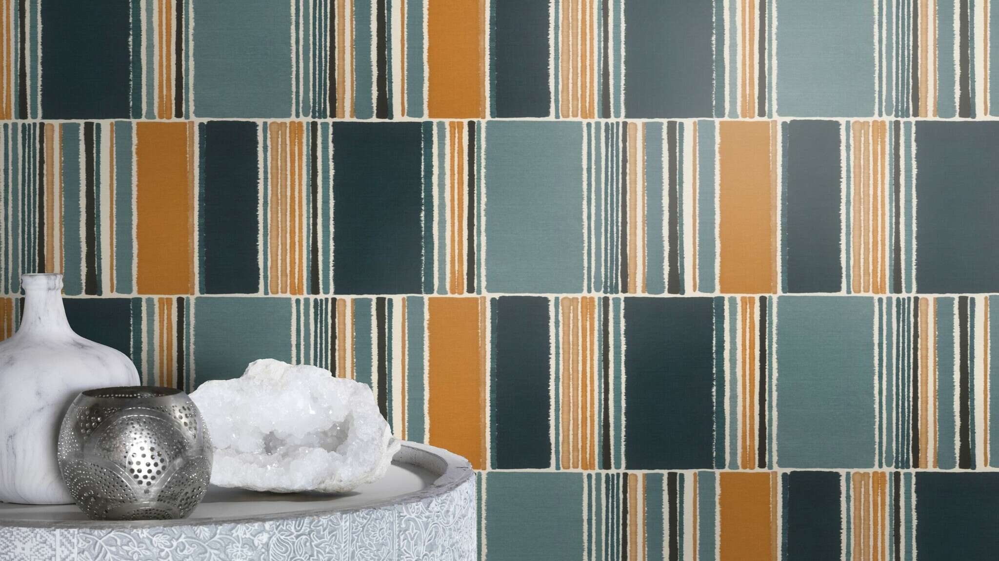 10-484441 Raumsituationen 5 Room with Single-colour wallpaper with a textile texture