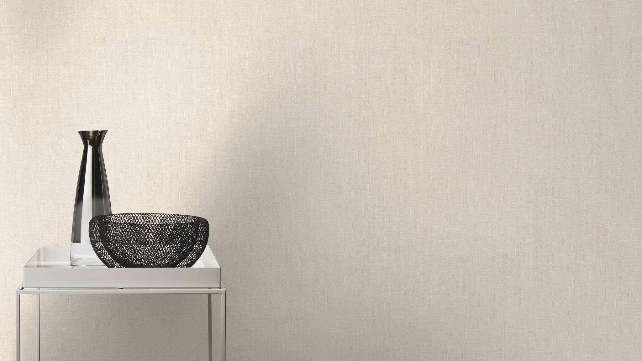 10-484533 Raumsituationen 3 Room with Single-colour wallpaper with a textile texture