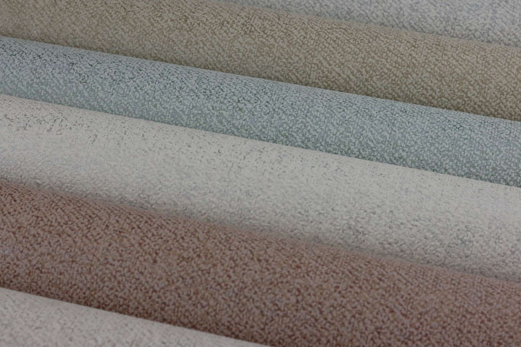 10-507041 Detailaufnahmen 1 Detailed image of Plain wallpaper with natural texture and gloss effect
