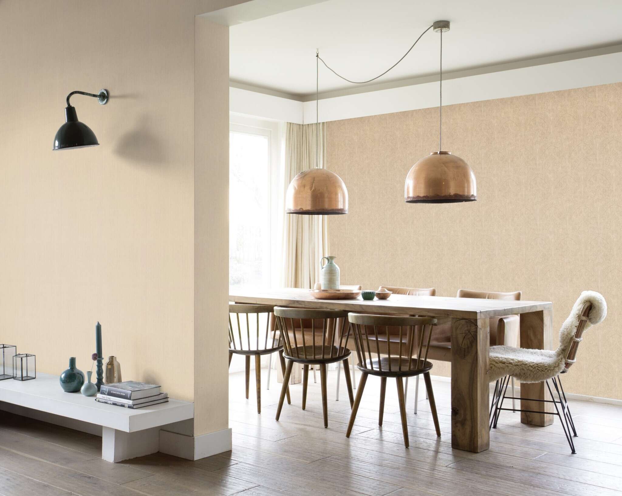 10-746327 Raumsituationen 2 Raum mit Orientalische Tapete mit Ornamenten im Paisly Design