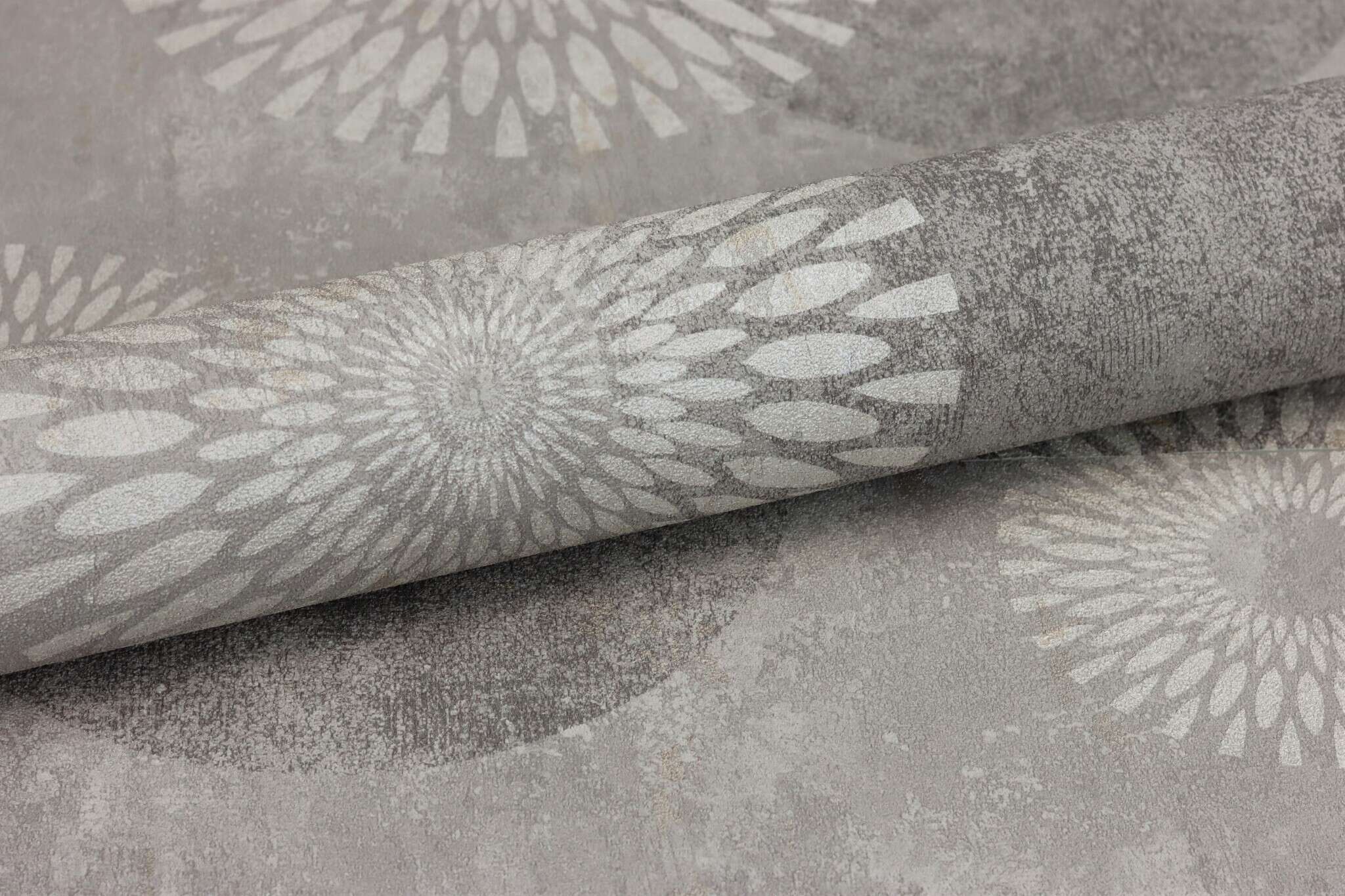 10-651713 Detailaufnahmen 11 Detailed image of Wallpaper with mandalas and floral elements