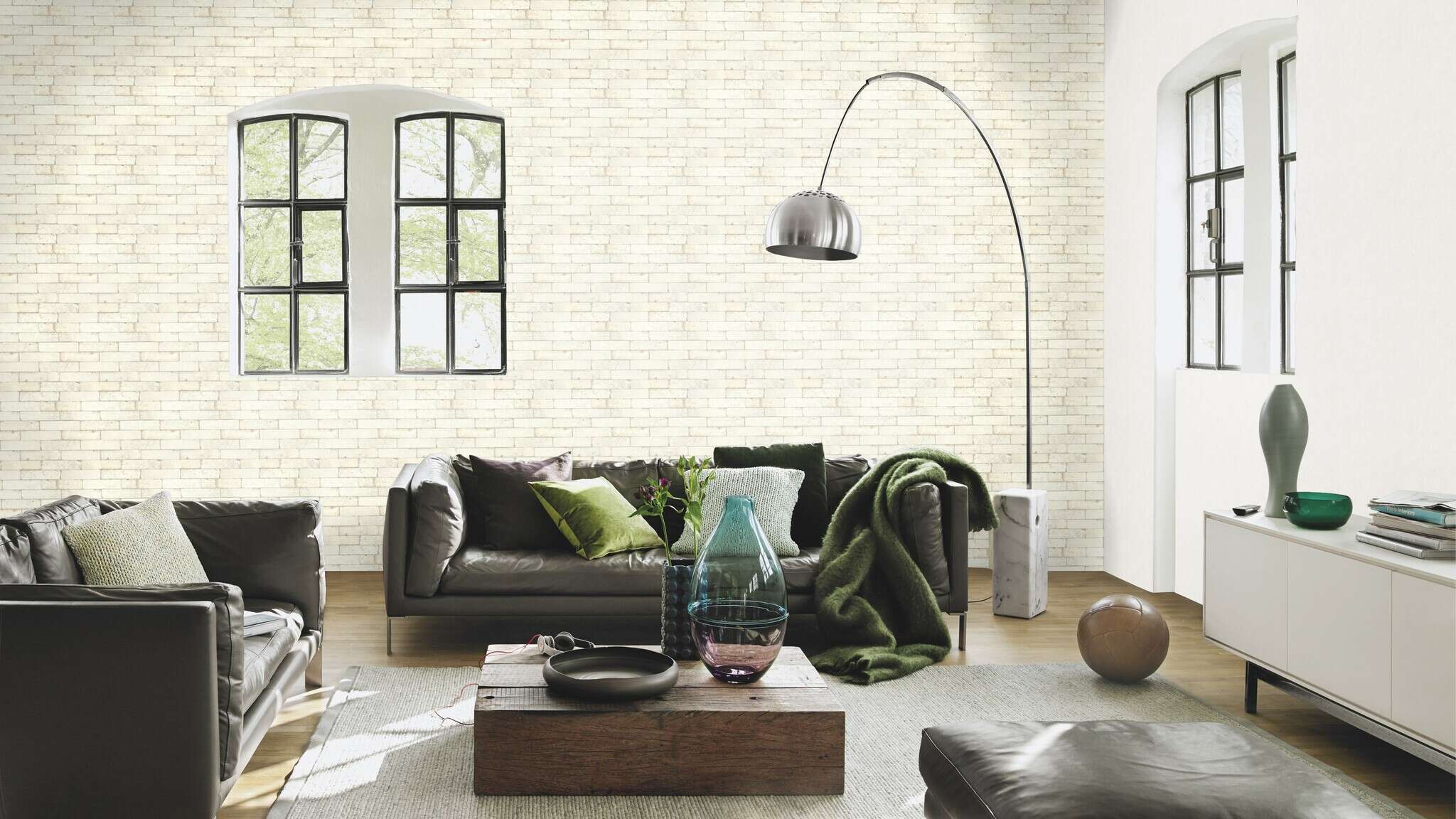 10-446319 Raumsituationen 4 Room with Cream-white non-woven wallpaper with classic brick pattern