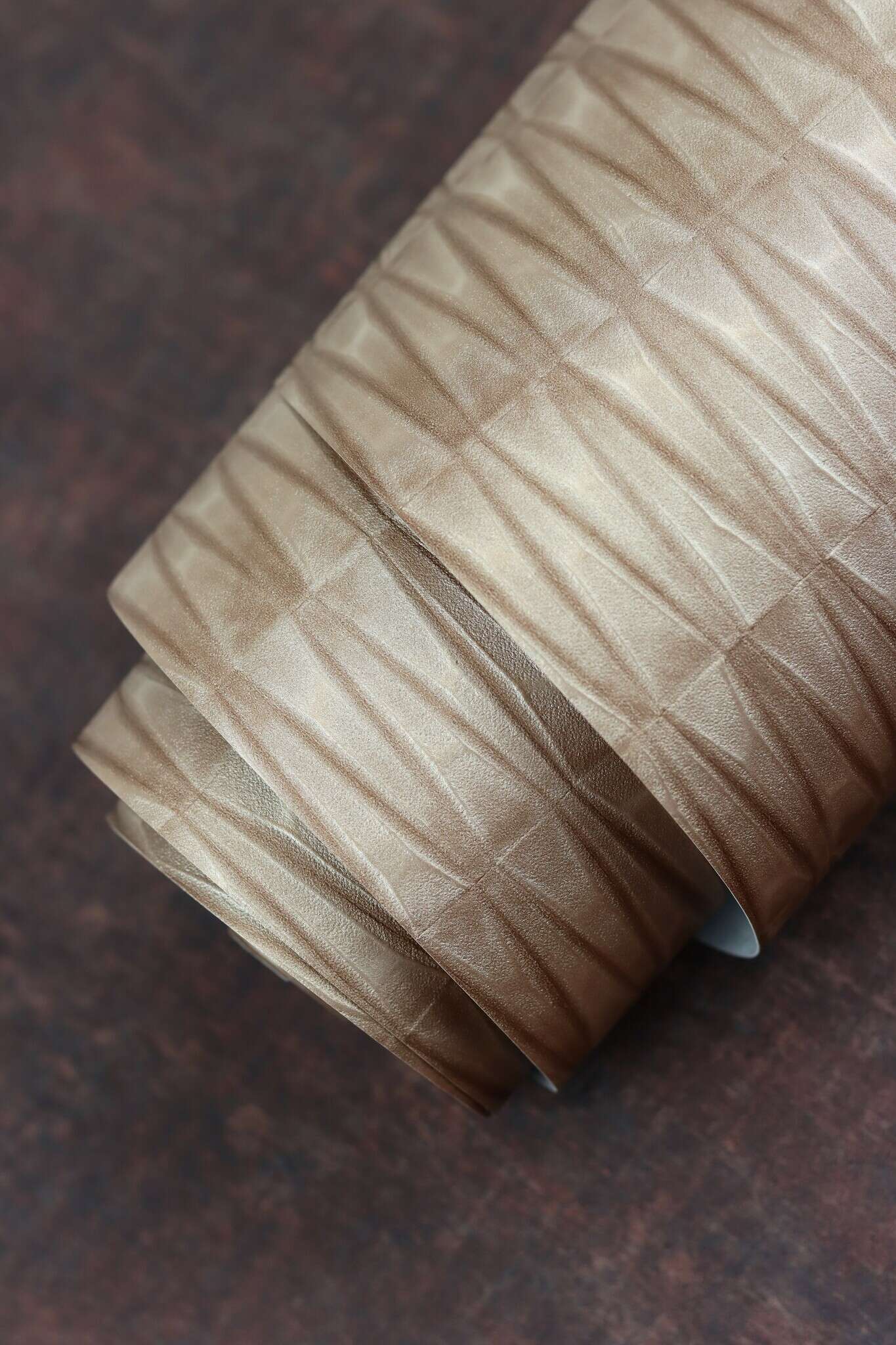 10-428445 Detailaufnahmen 9 Non-woven wallpaper in brown-copper brown Selection 428445