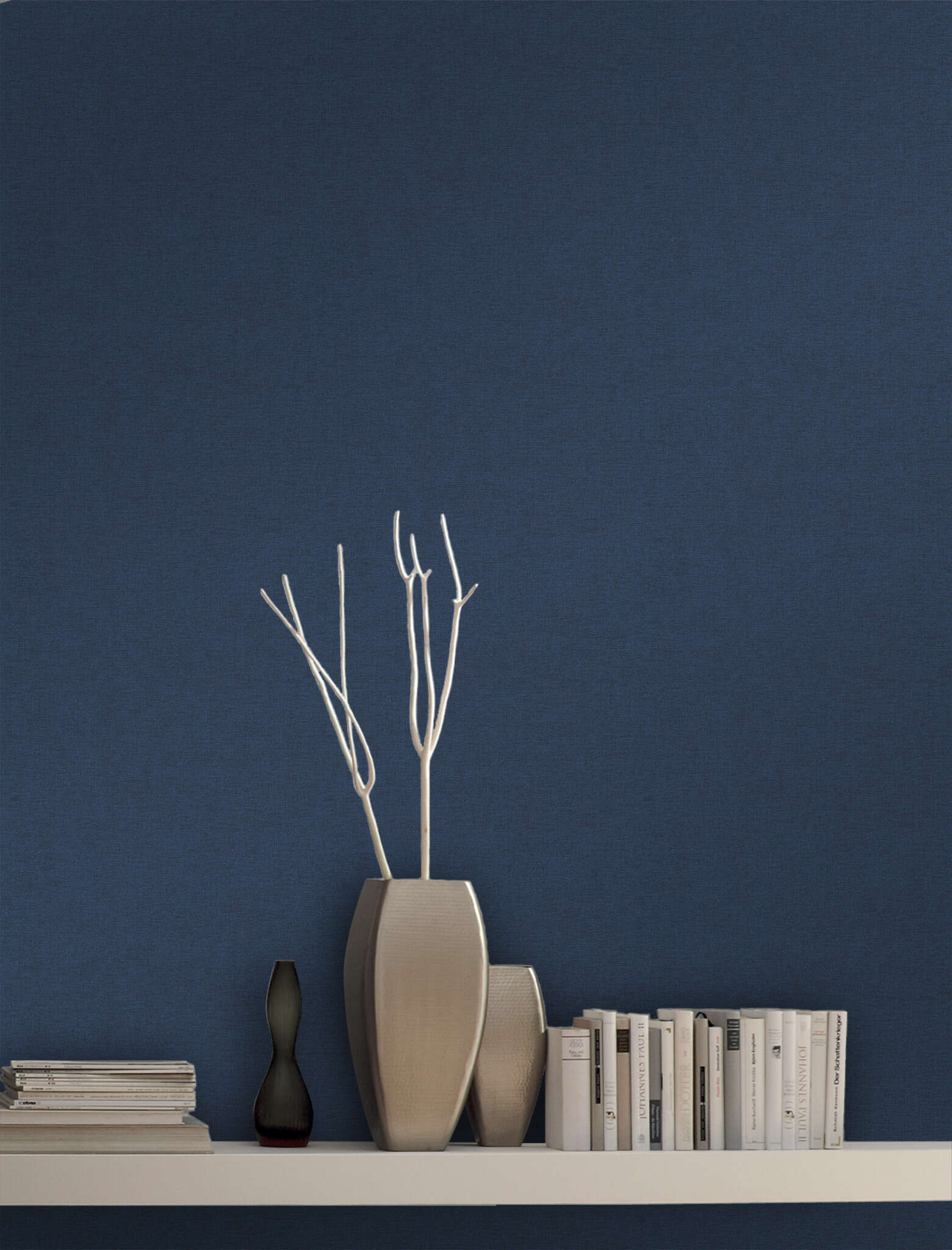 10-449860 Raumsituationen 4 Room with Wallpaper in bold midnight blue with a fine fabric effect.