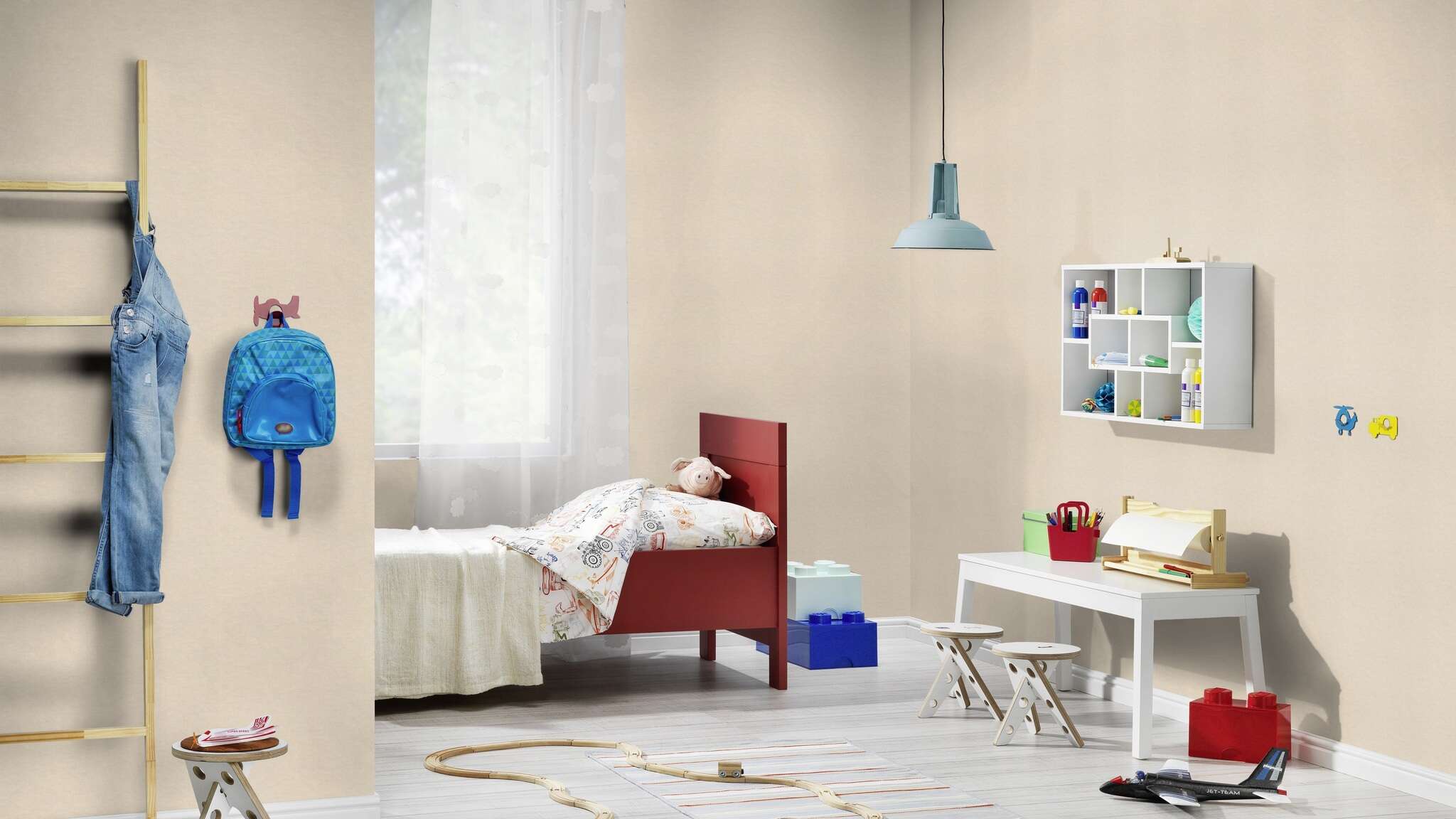 10-464016 Raumsituationen 4 Room with Simple wallpaper with a finely woven texture in a sandy beige tone