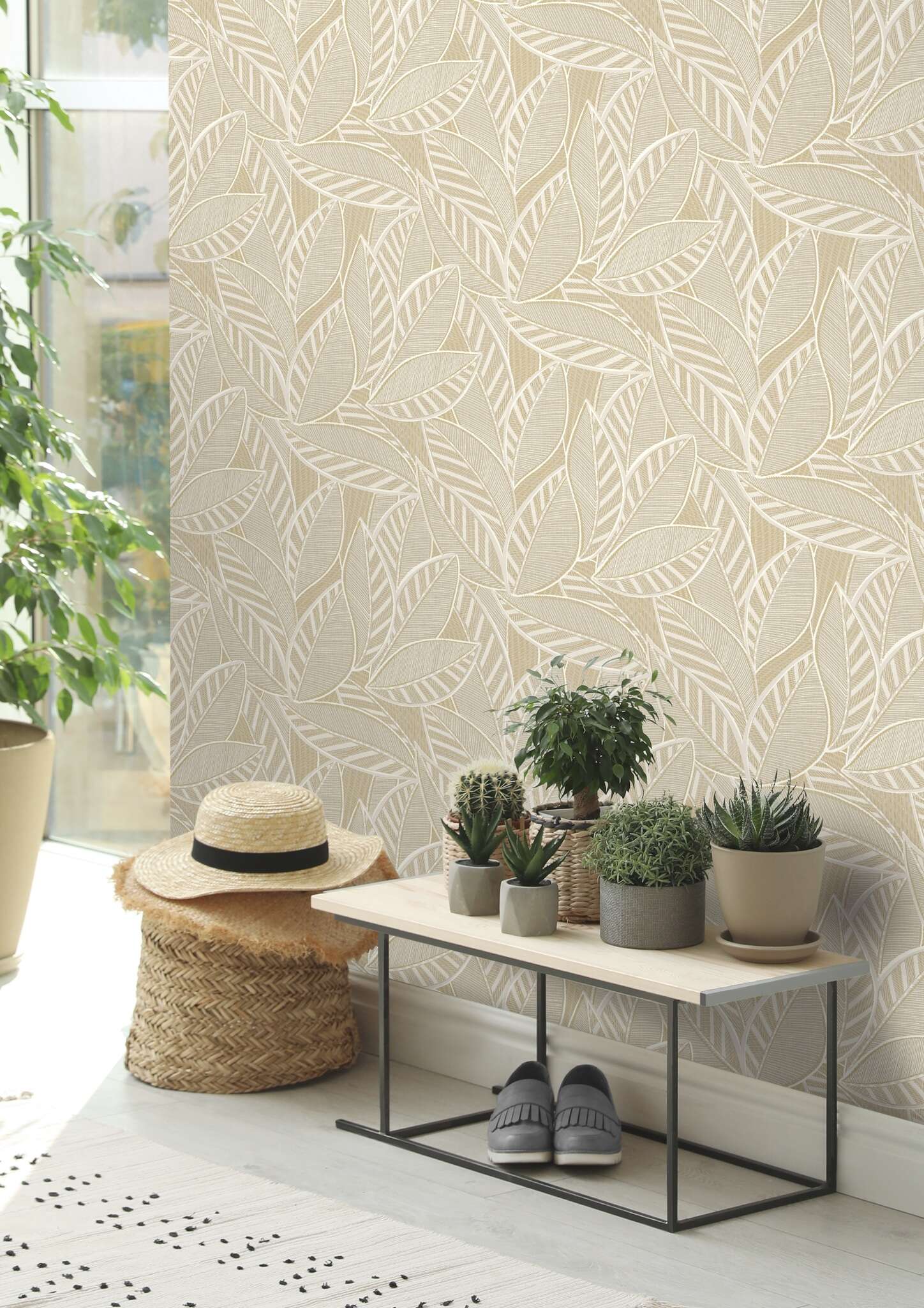 10-693409 Raumsituationen 1 Room with Large, overlapping leaves with fine textures and a woven look in white, grey and light brown