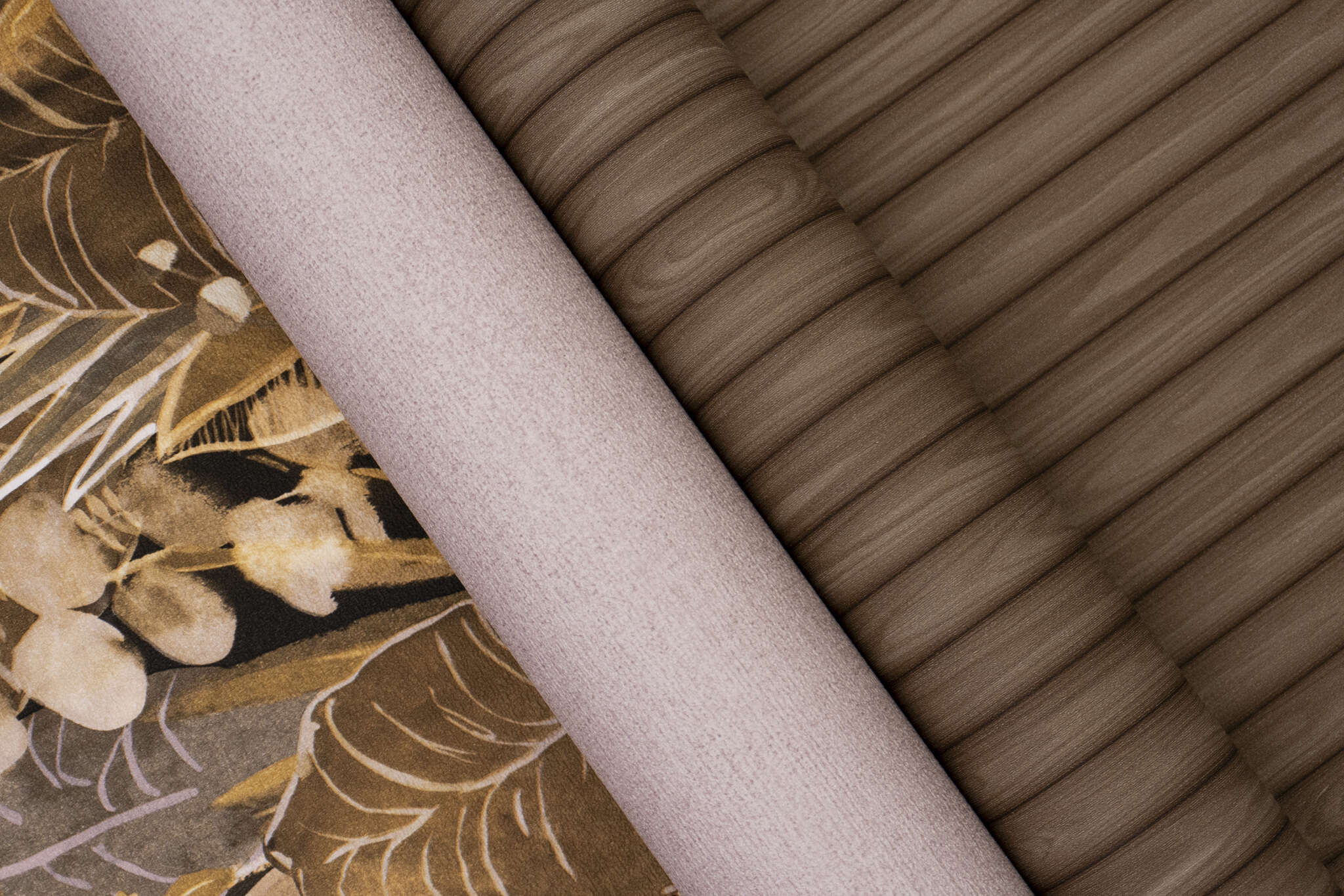 10-600650 Detailaufnahmen 3 Detailed image of Tropical wallpaper with hand-painted leaves