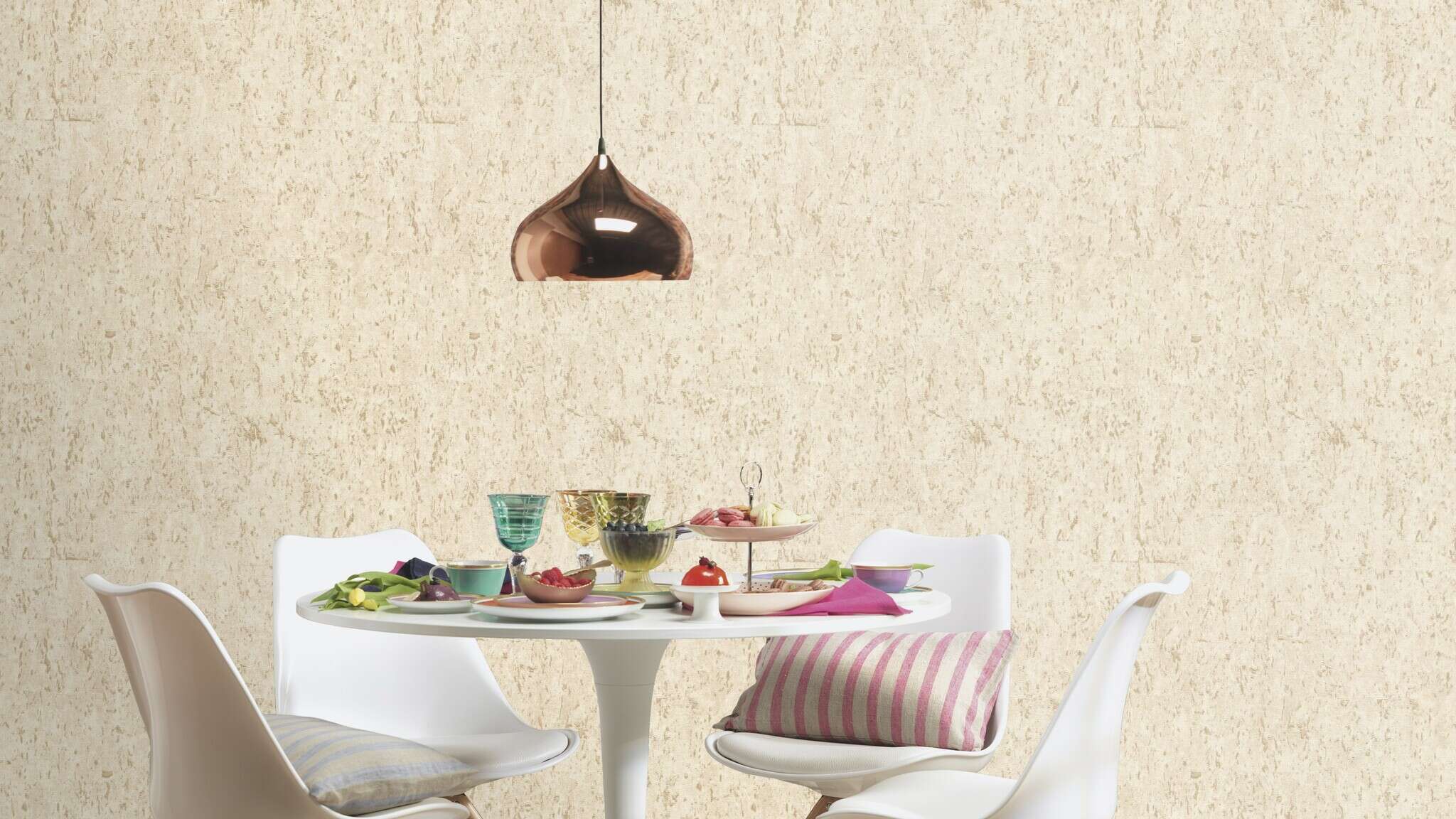 10-538328 Raumsituationen 1 Room with Wallpaper with vintage cork look