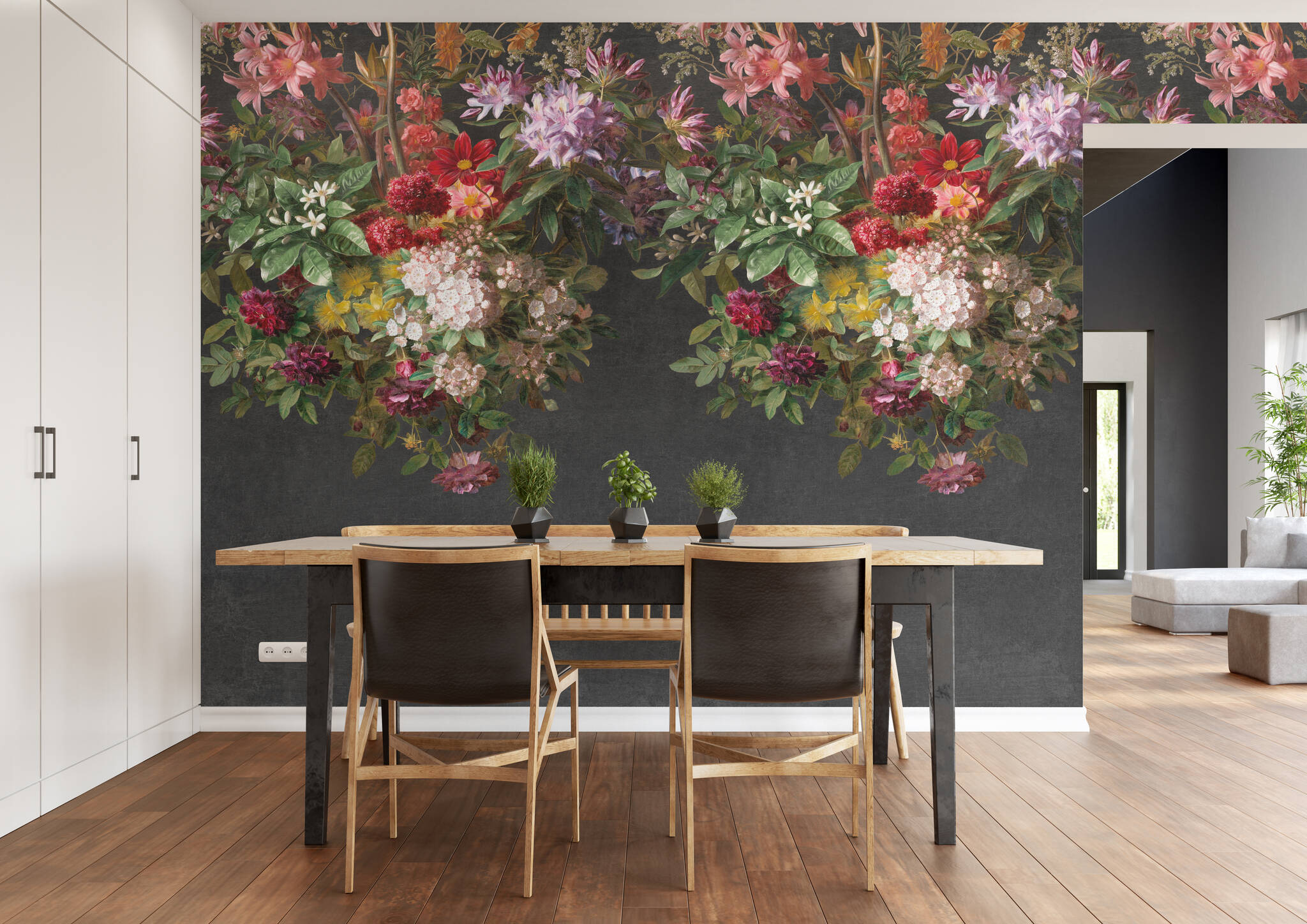Esszimmer mit Wandbild - Blütenpracht in kräftigen Farben auf schwarzem Hintergrund