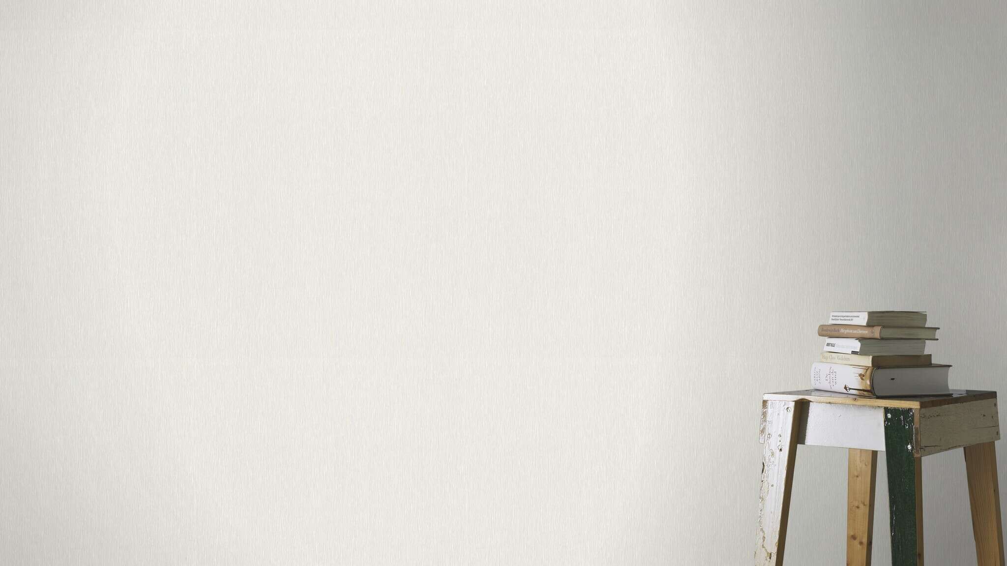 10-810110 Raumsituationen 2 Room with Single-colour wallpaper with a vertical texture and irregular, fine lines
