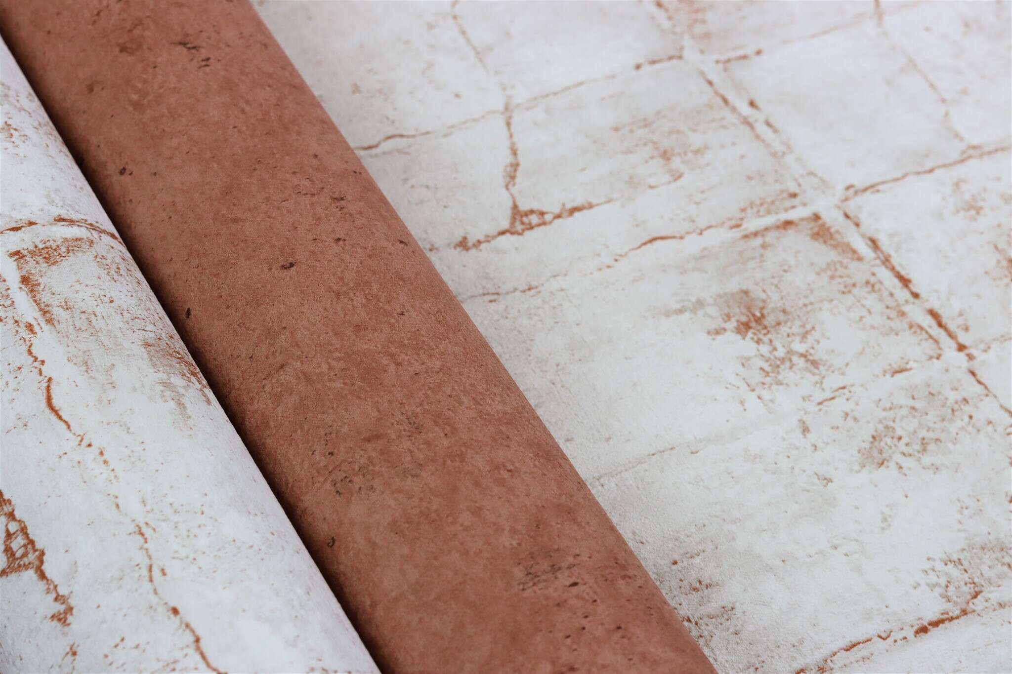 10-520880 Detailaufnahmen 12 Detailbild von einfarbige Tapete mit Betonoptik
