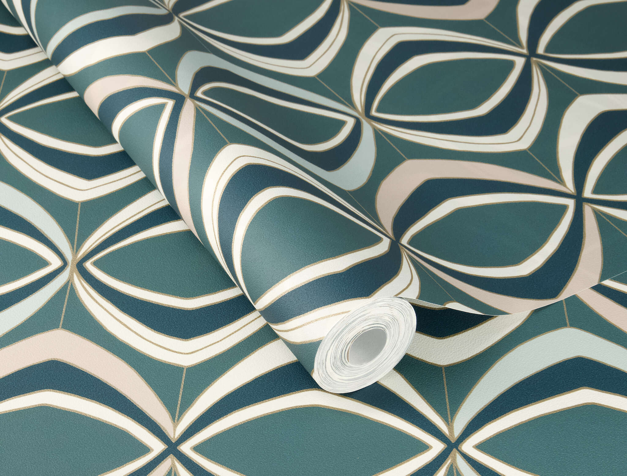 10-791877 Detailaufnahmen 1 Detailed image of Wallpaper with graphic shapes and a fine texture