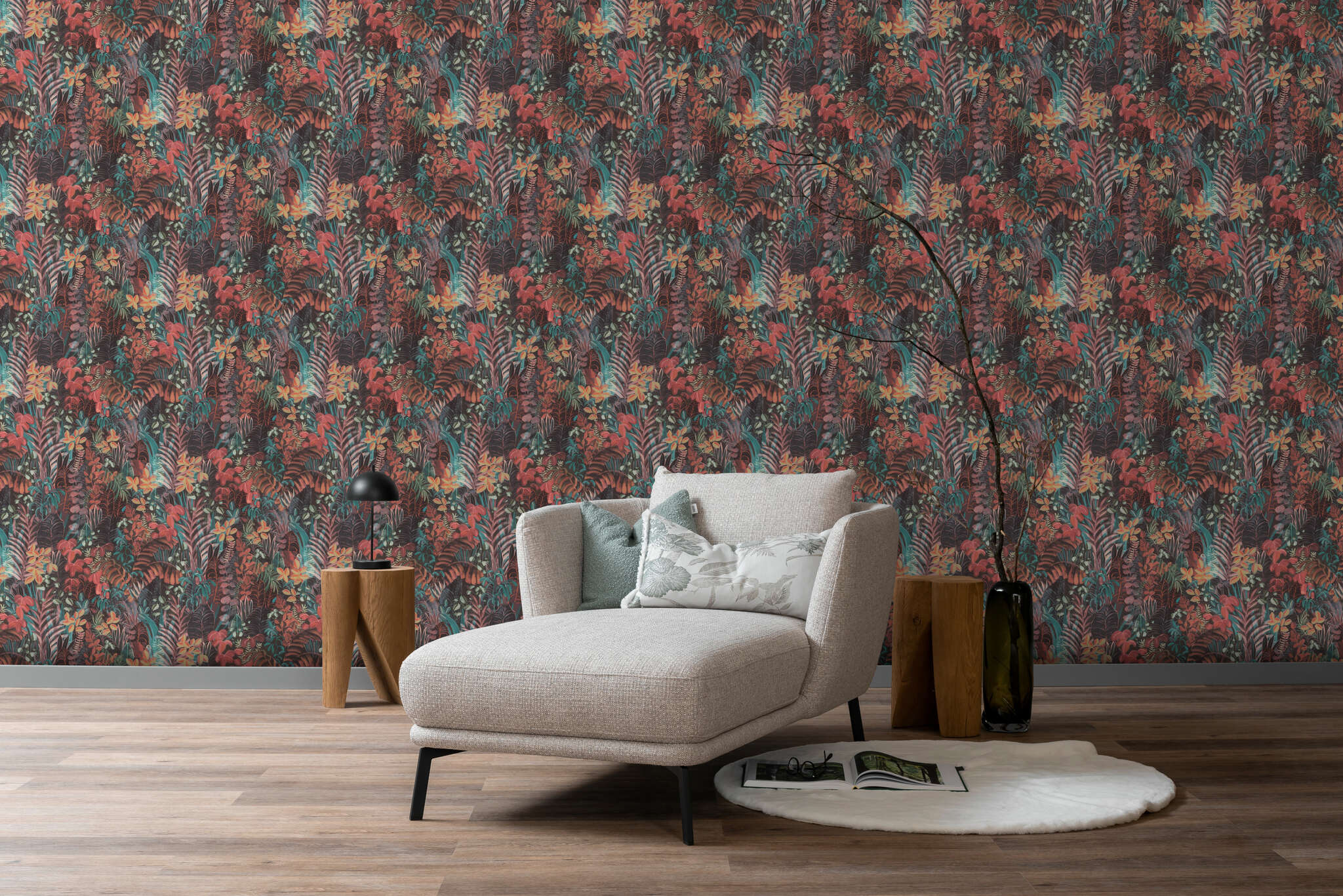 10-600636 Raumbilder 1 Room with Tropical wallpaper with hand-painted leaves