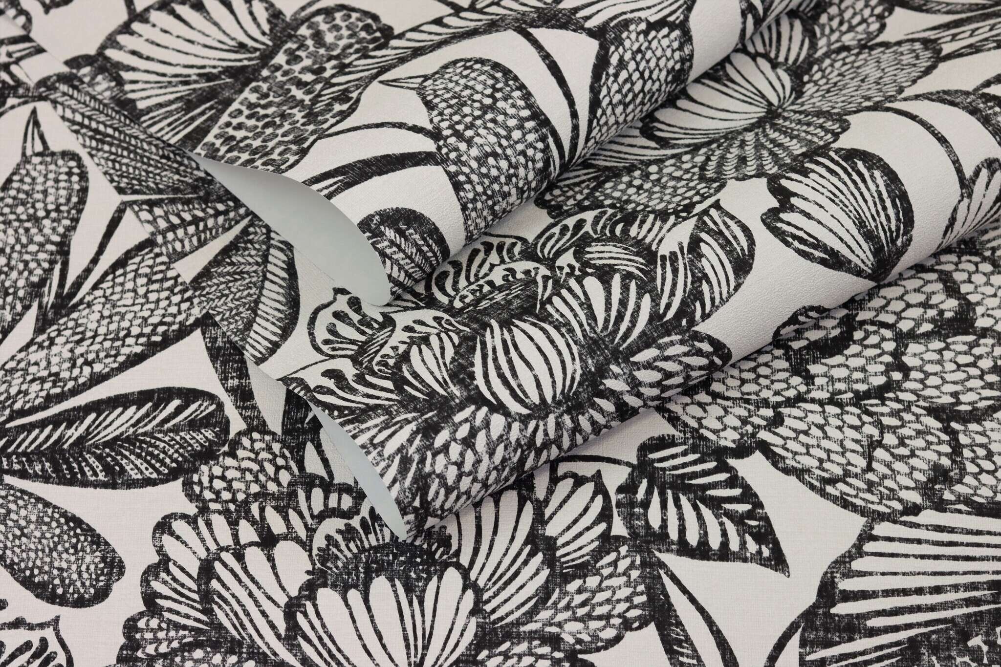 10-555325 Detailaufnahmen 6 Detailed image of Botanical wallpaper with large plants and leaves