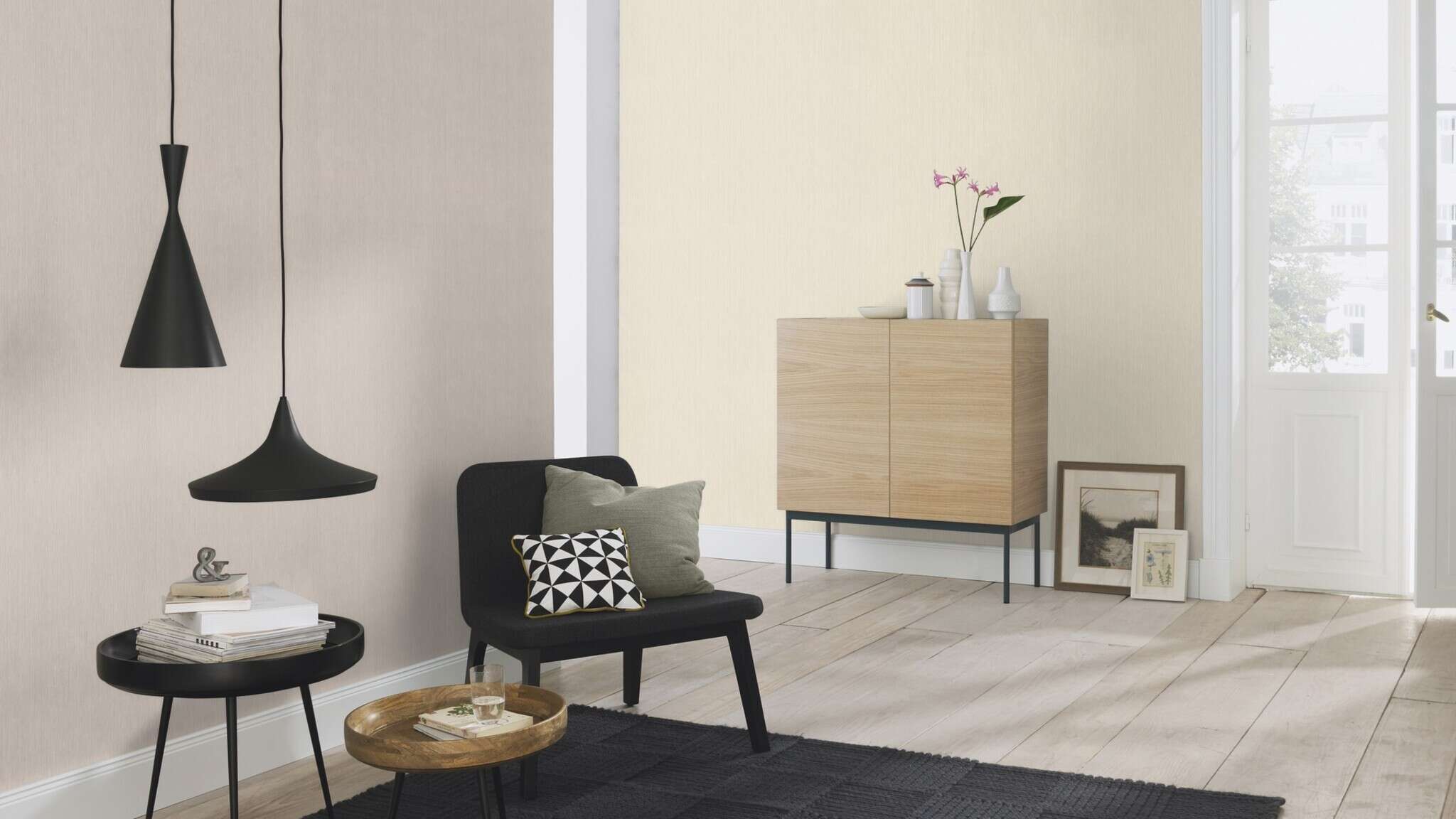 10-844313 Raumsituationen 5 Room with Single-colour wallpaper with thread texture