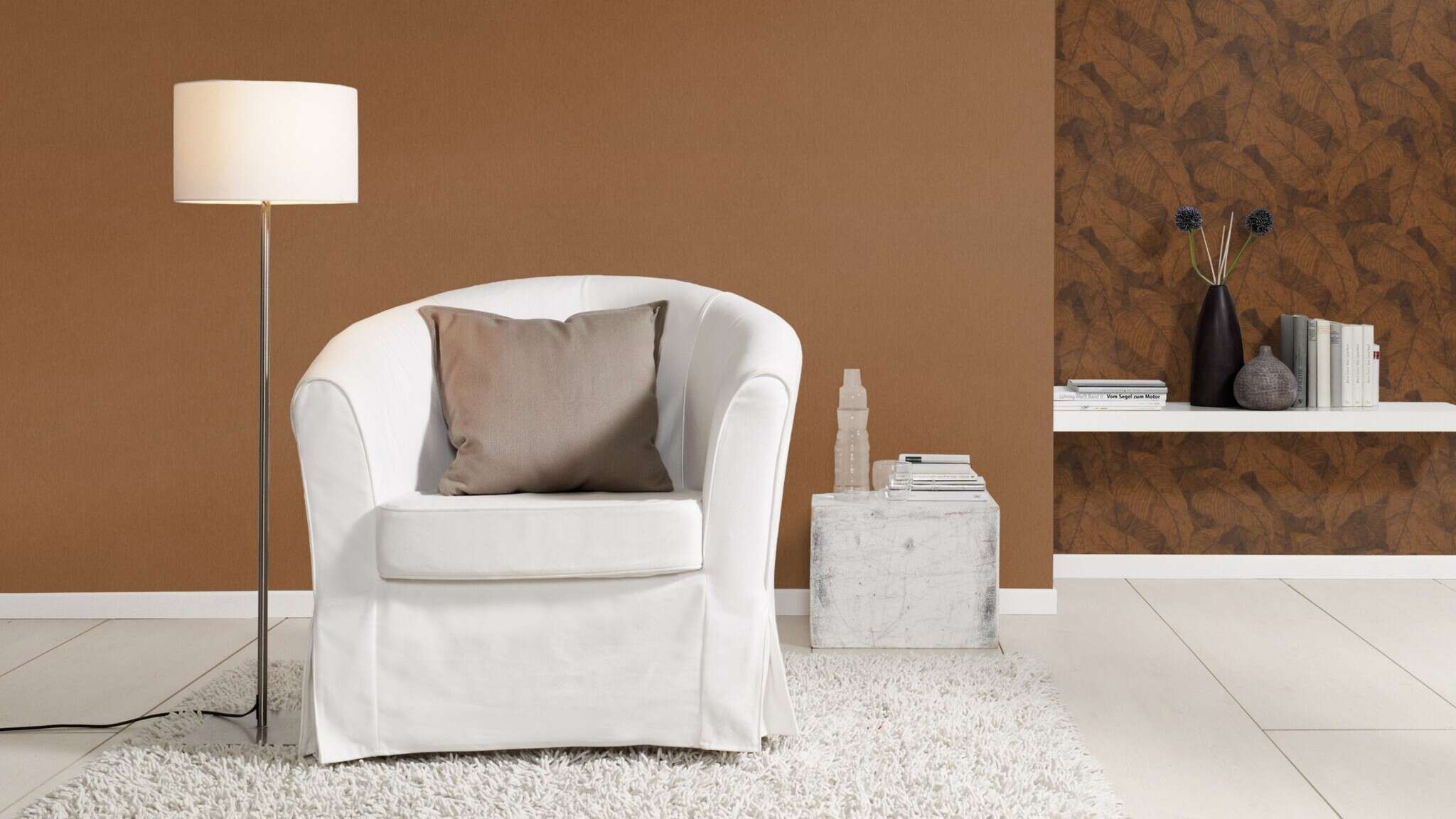 10-720563 Raumsituationen 2 Room with Large, overlapping leaves in bronze with a drawn look and a subtle sheen