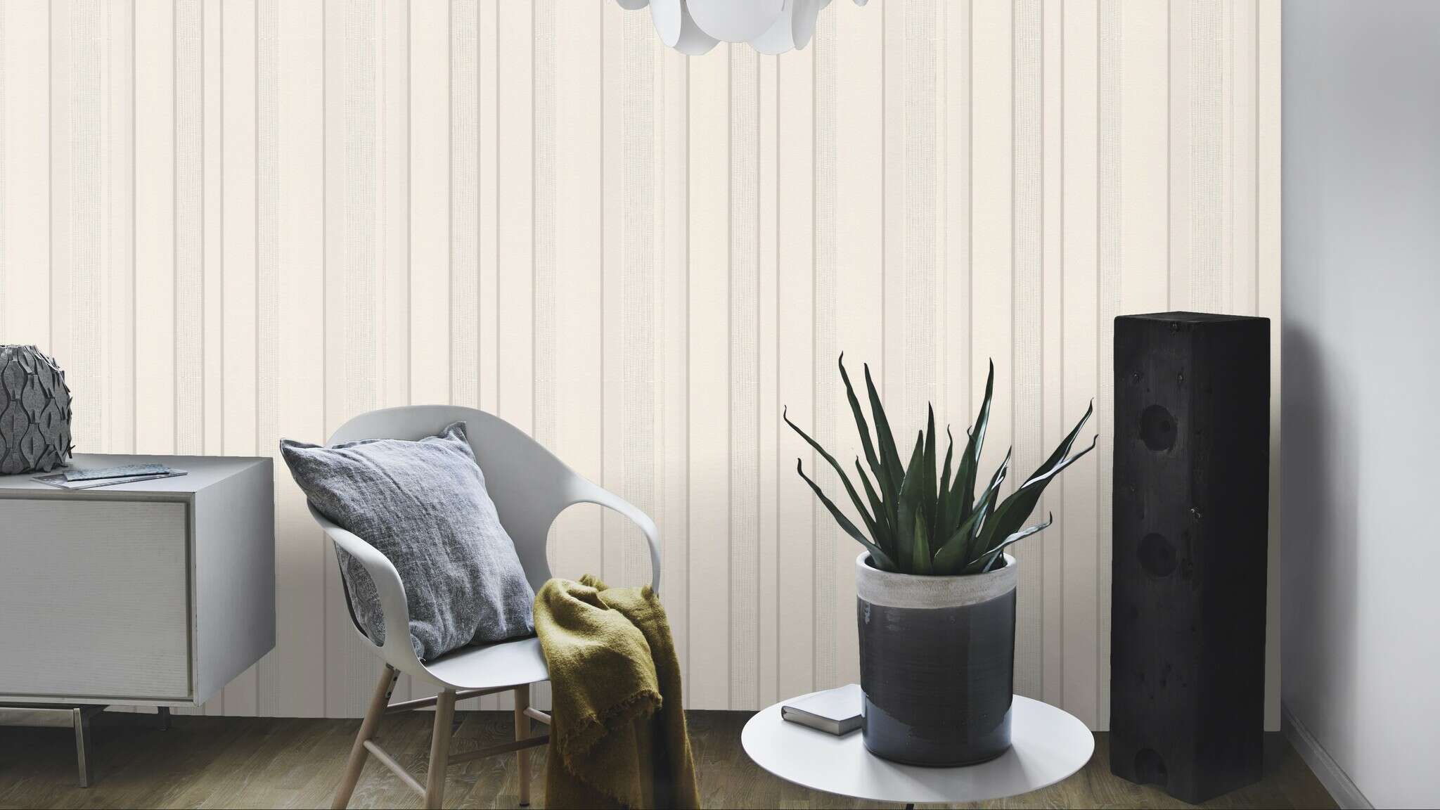 10-755305 Raumsituationen 3 Non-woven wallpaper in cream Our best 2027 755305