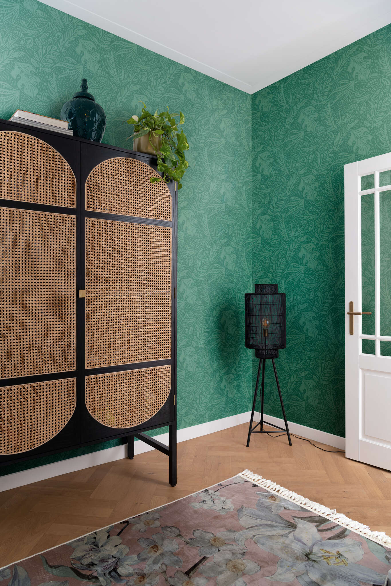 10-553062 Raumbilder 1 Leaves non-woven wallpaper in green 553062