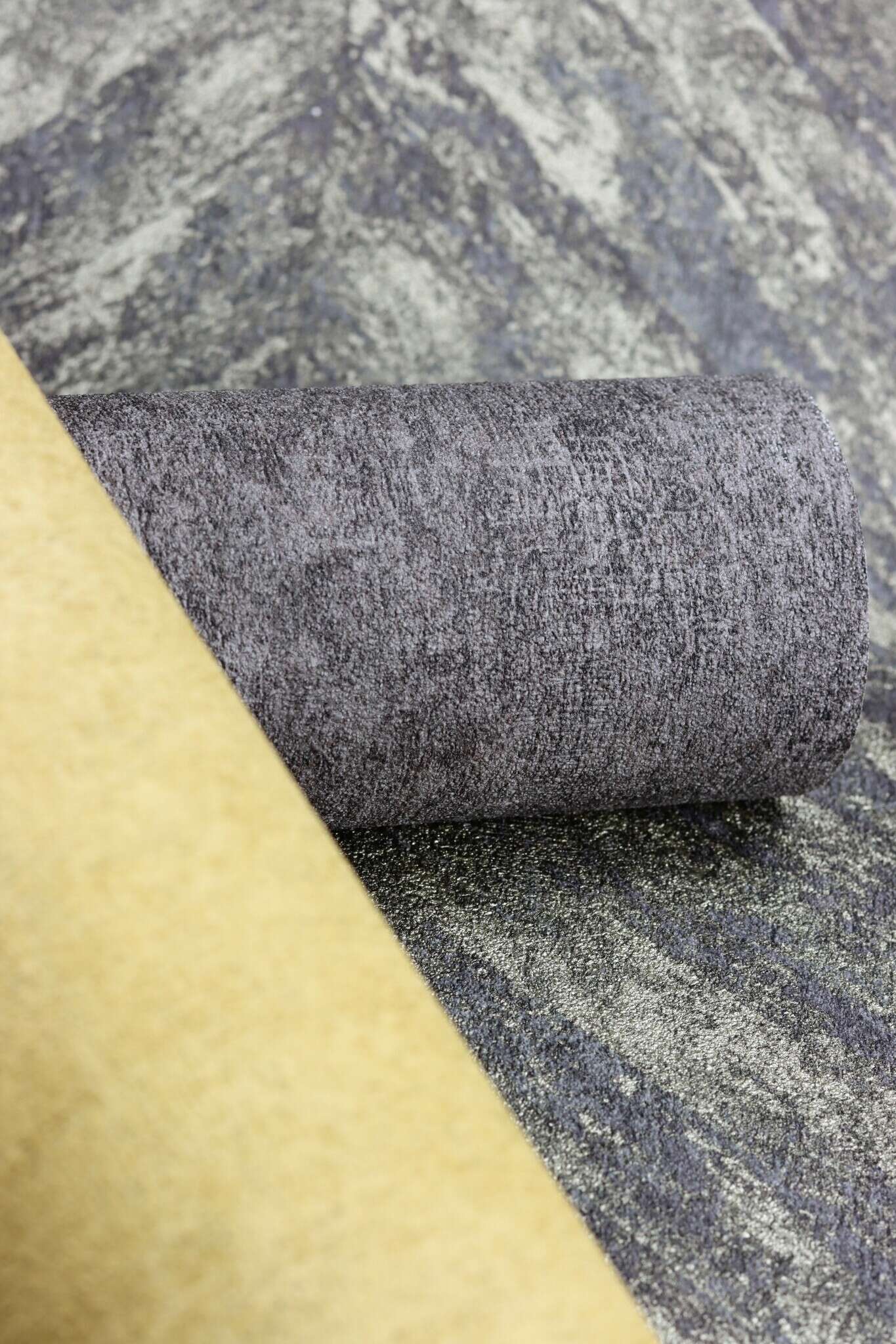 10-617559 Detailaufnahmen 14 Herringbone non-woven wallpaper in black slate Selection 617559
