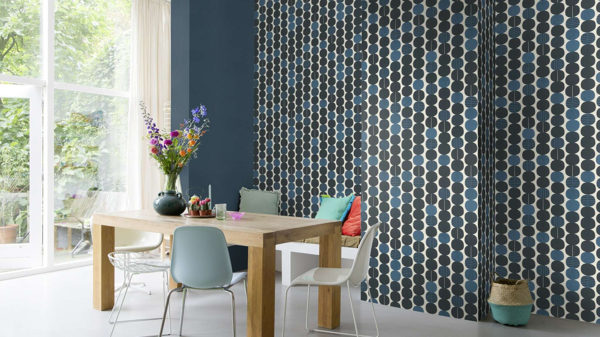 10-539745 Raumsituationen 3 Circles non-woven wallpaper in blue-dark blue Selection 539745