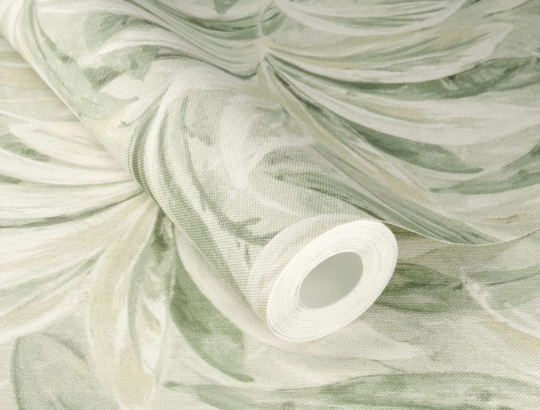 10-547498 Detailaufnahmen 1 Detailed image of Wallpaper with stylised leaves and a fabric look