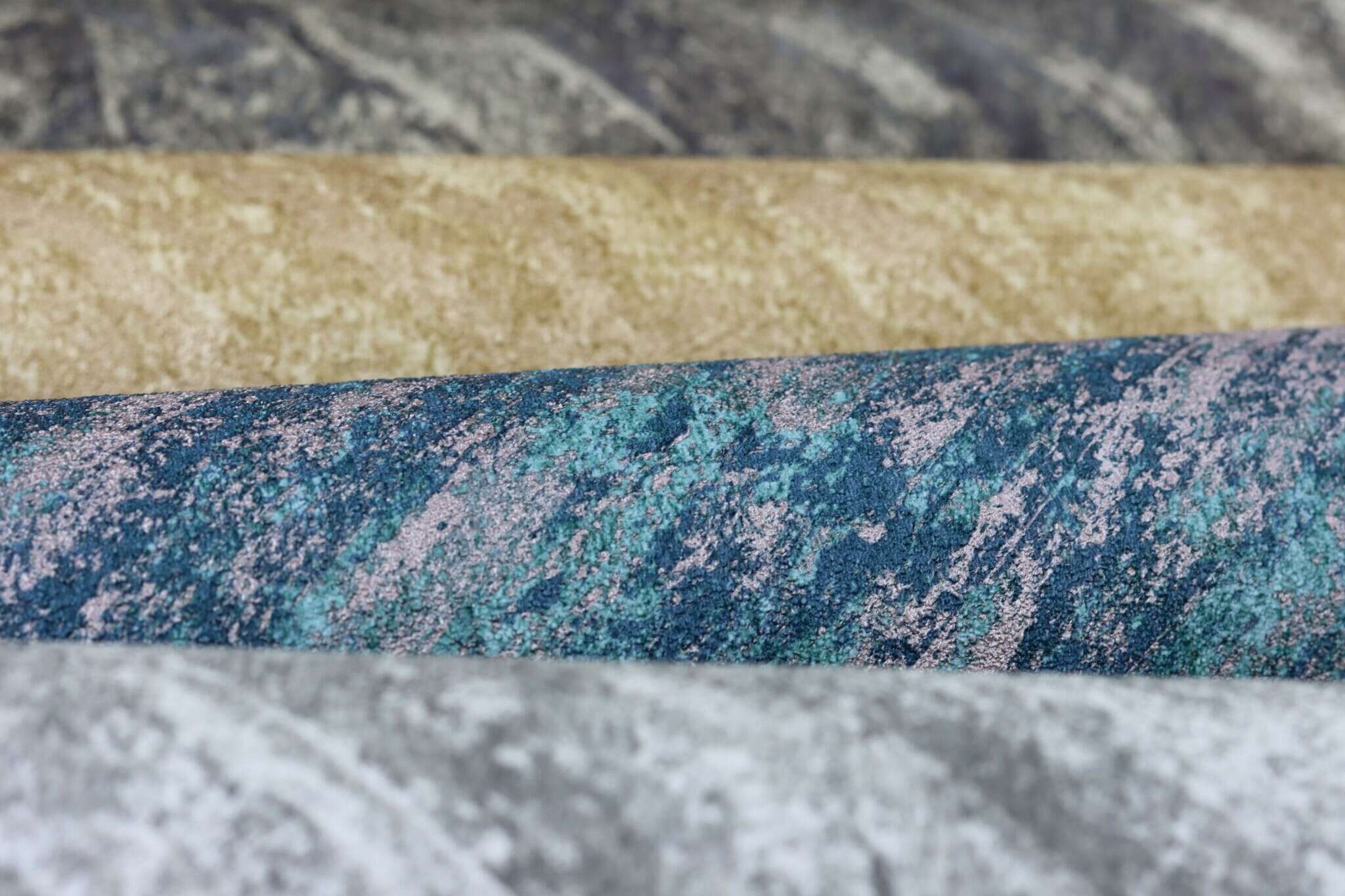 10-617542 Detailaufnahmen 3 Herringbone non-woven wallpaper in turquoise-lagoon Selection 617542