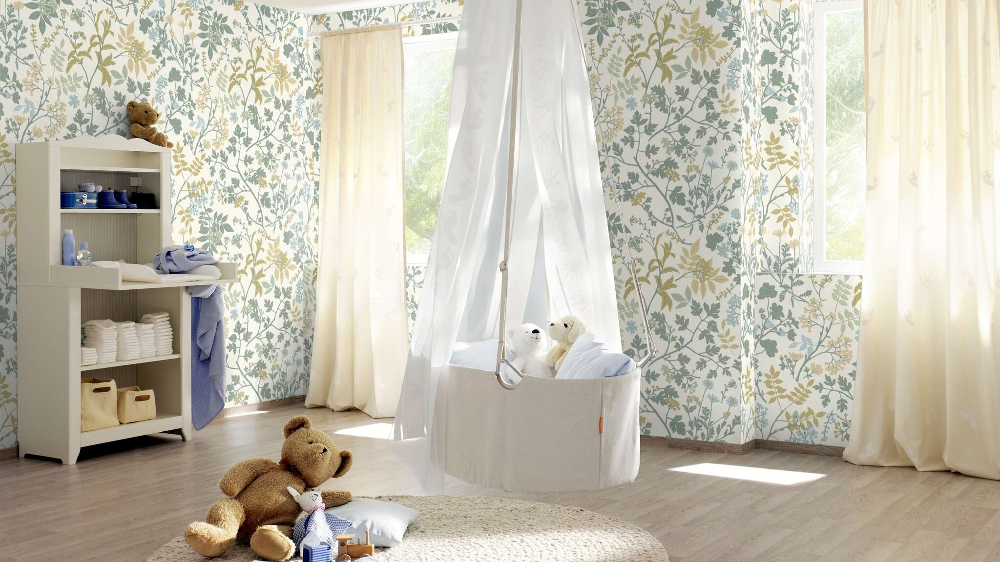 10-868517 Raumsituationen 2 Une chambre avec Papier peint avec des fleurs des champs grimpantes