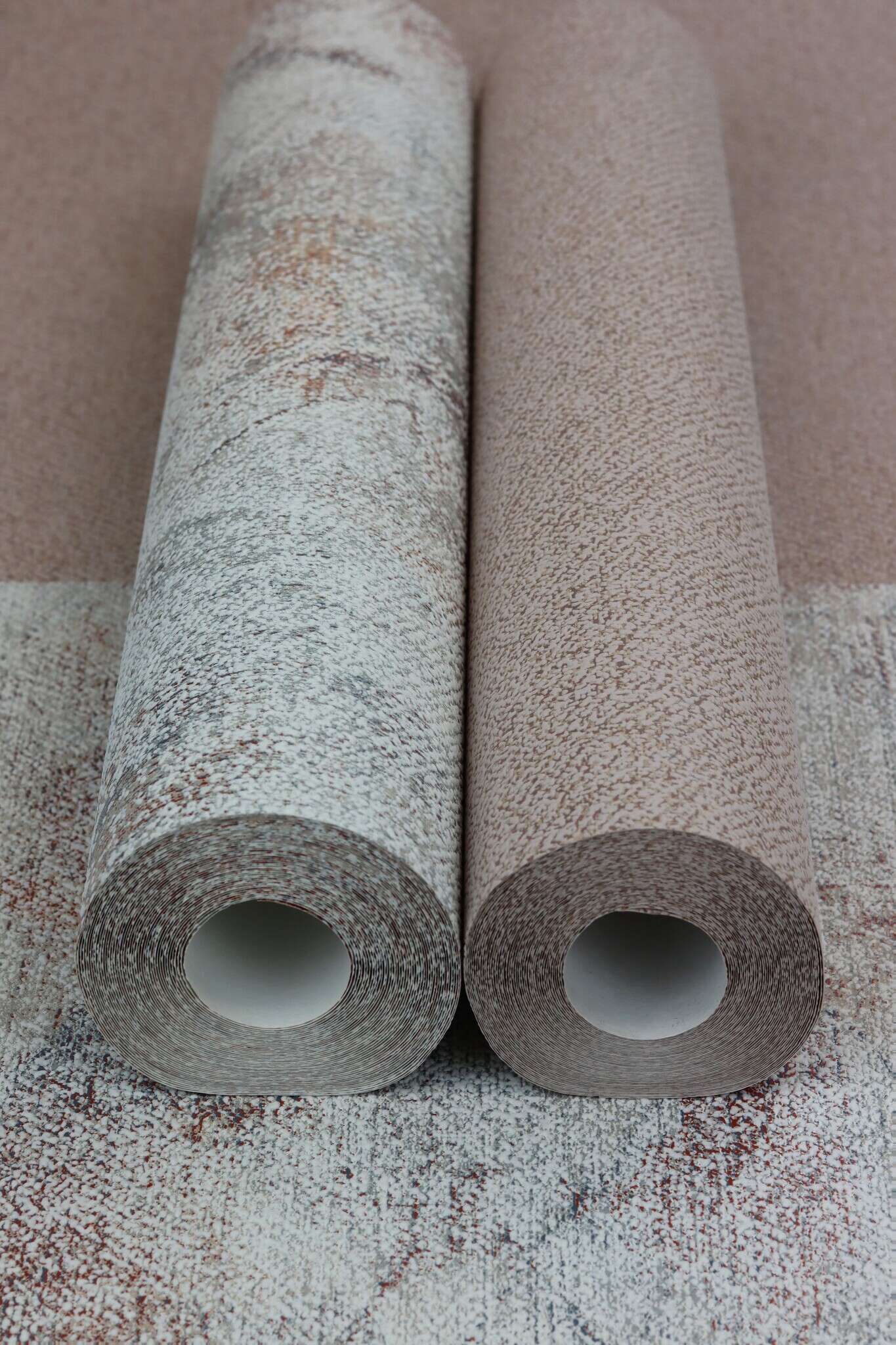 10-507362 Detailaufnahmen 7 Detailed image of Wallpaper with graphic diamonds