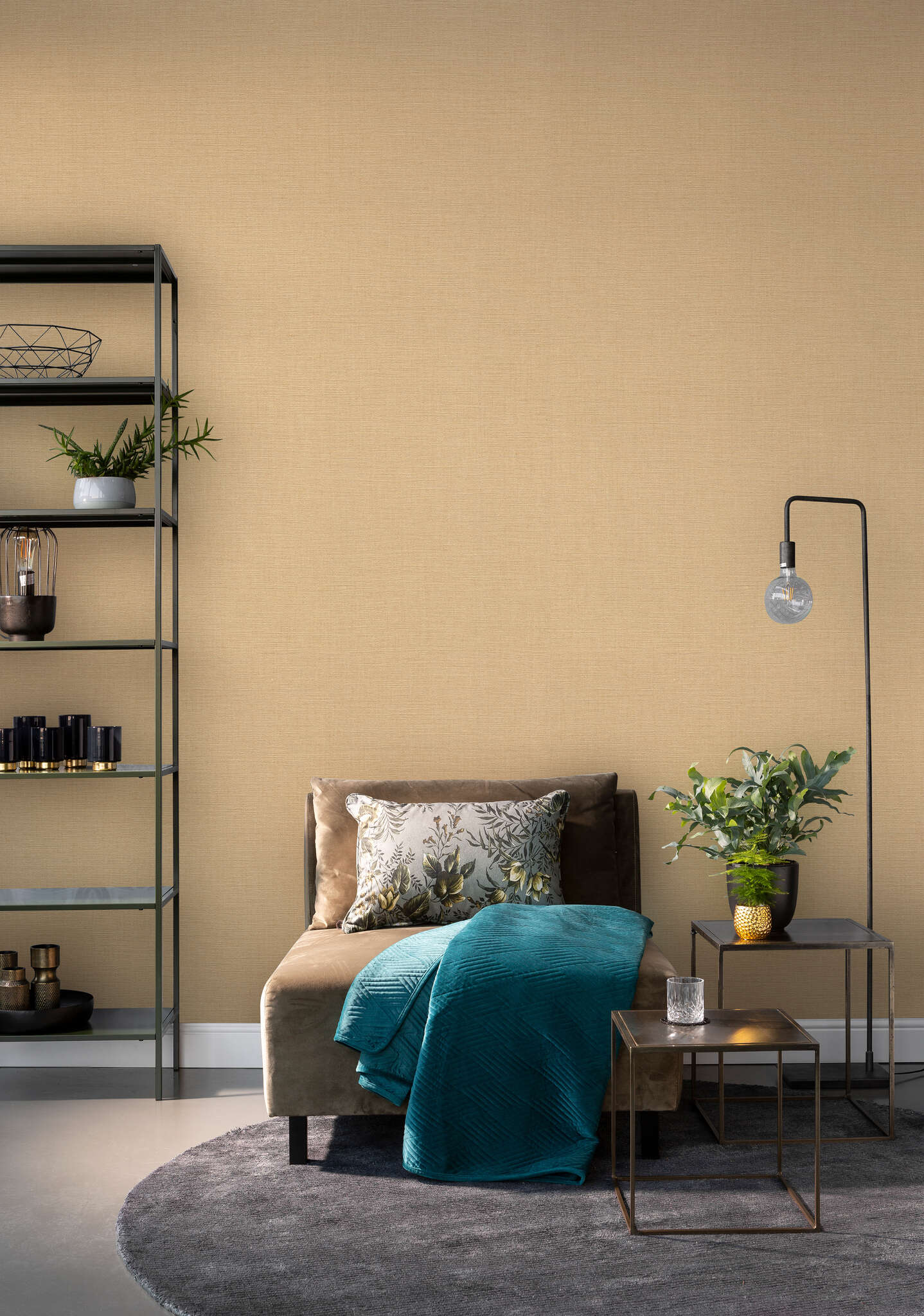 10-531367 Raumsituationen 12 Room with Single-colour wallpaper with a textile texture