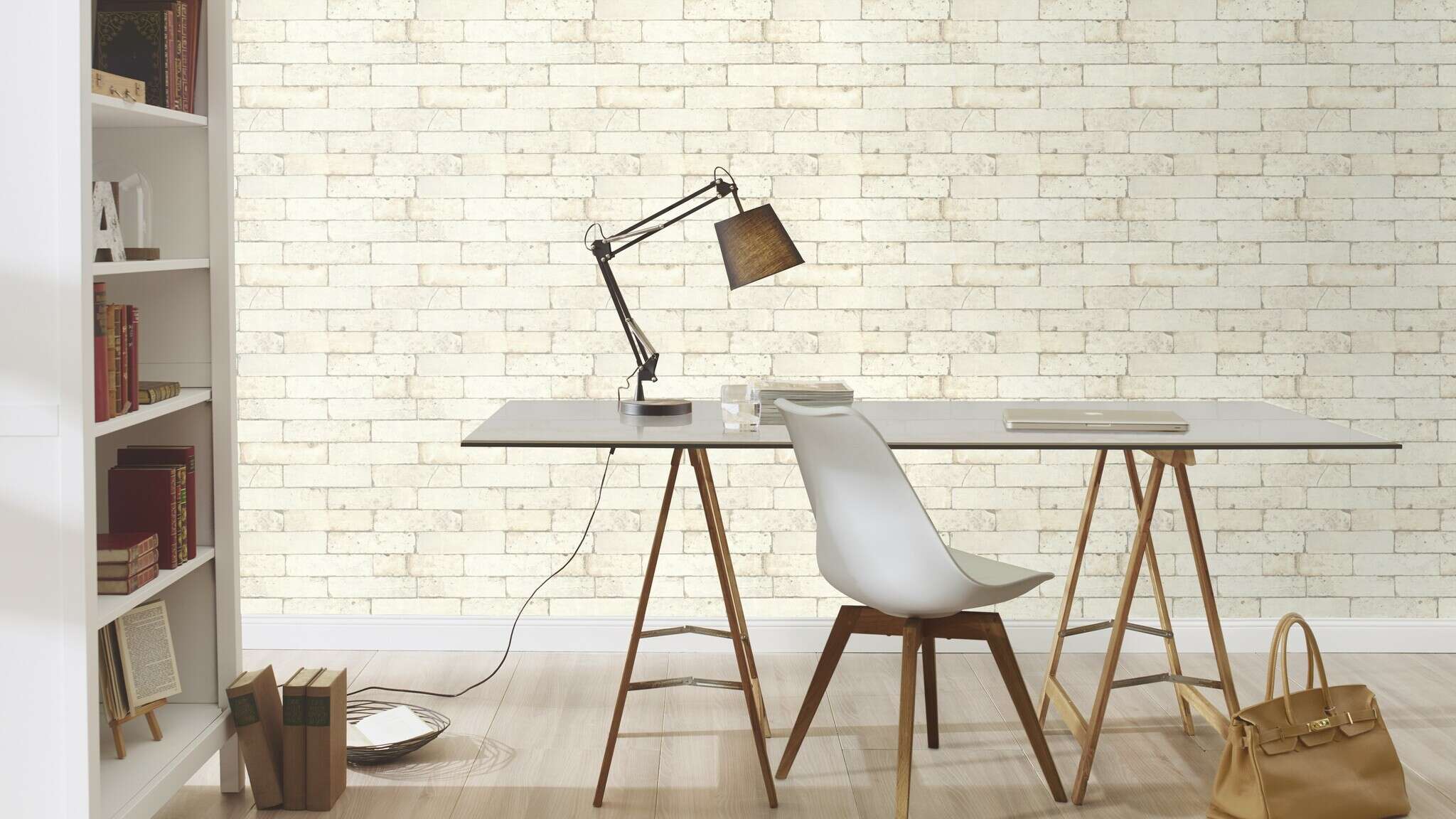 10-446319 Raumsituationen 2 Room with Cream-white non-woven wallpaper with classic brick pattern