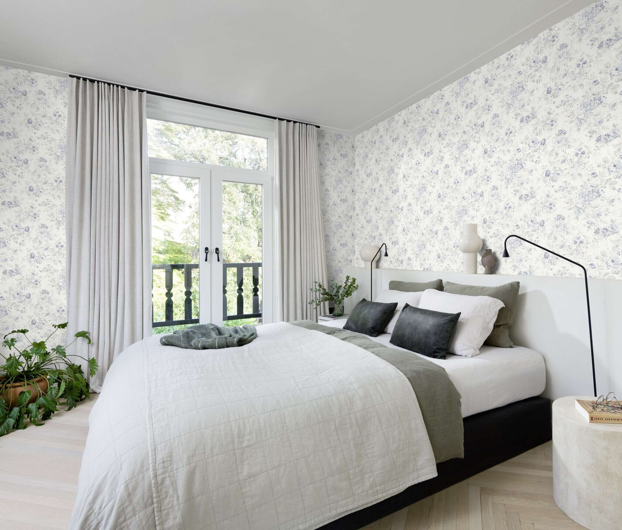 10-516012 Raumsituationen 4 Non-woven wallpaper in cream Selection 516012