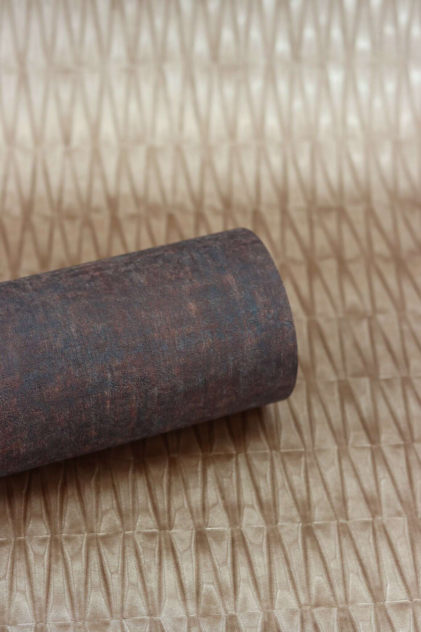 10-428445 Detailaufnahmen 7 Non-woven wallpaper in brown-copper brown Selection 428445
