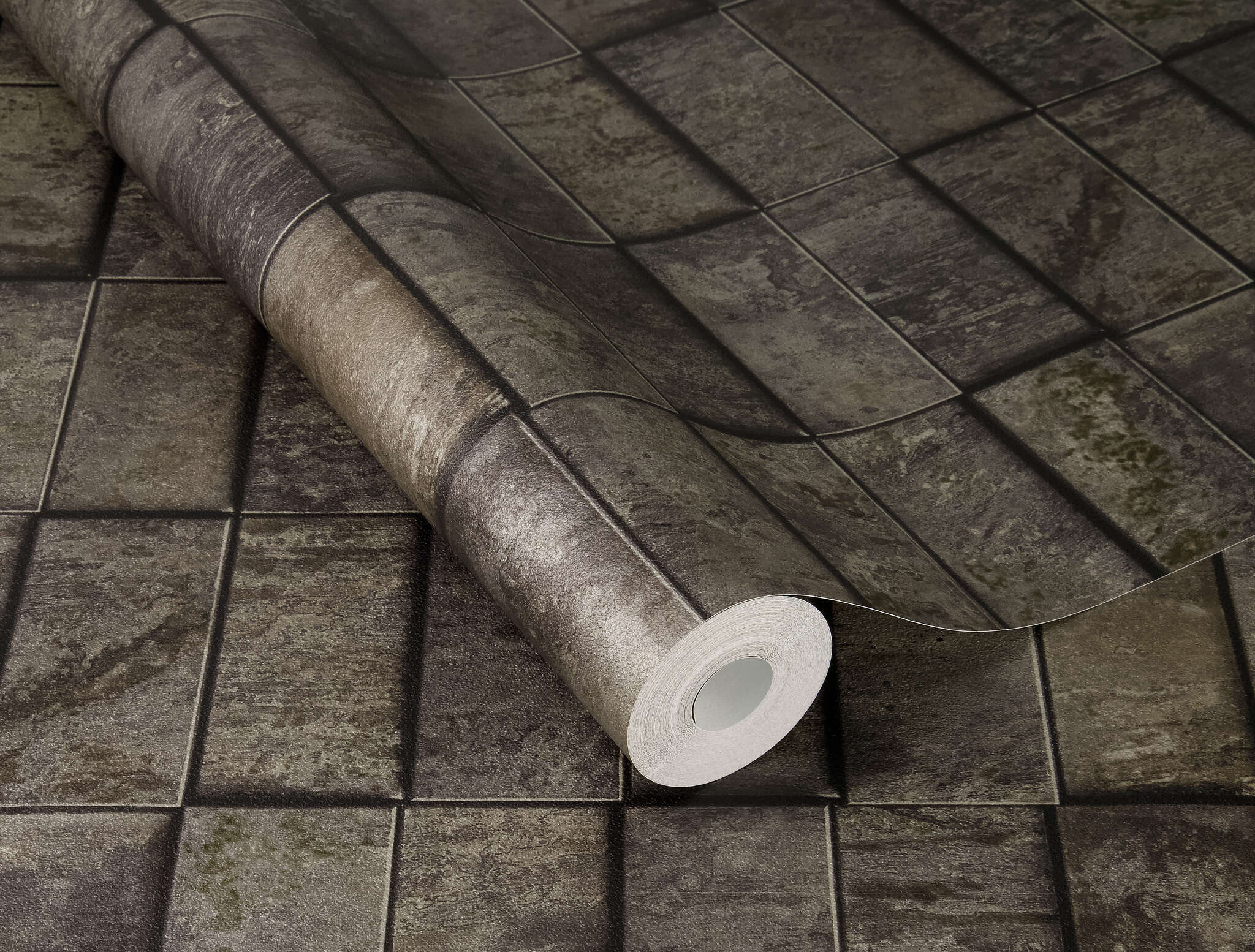 10-497137 Detailaufnahmen 1 Non-woven wallpaper Copper Tile in dark grey - Factory VI 497137