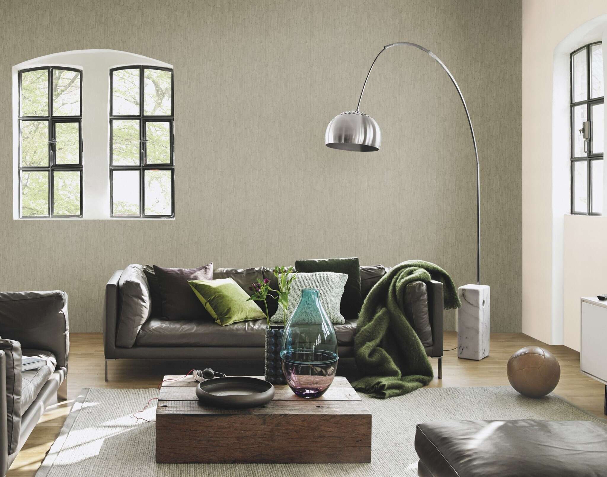 10-312645 Raumsituationen 2 Room with Olive green non-woven wallpaper with pronounced vertical lines and a slight depth effect