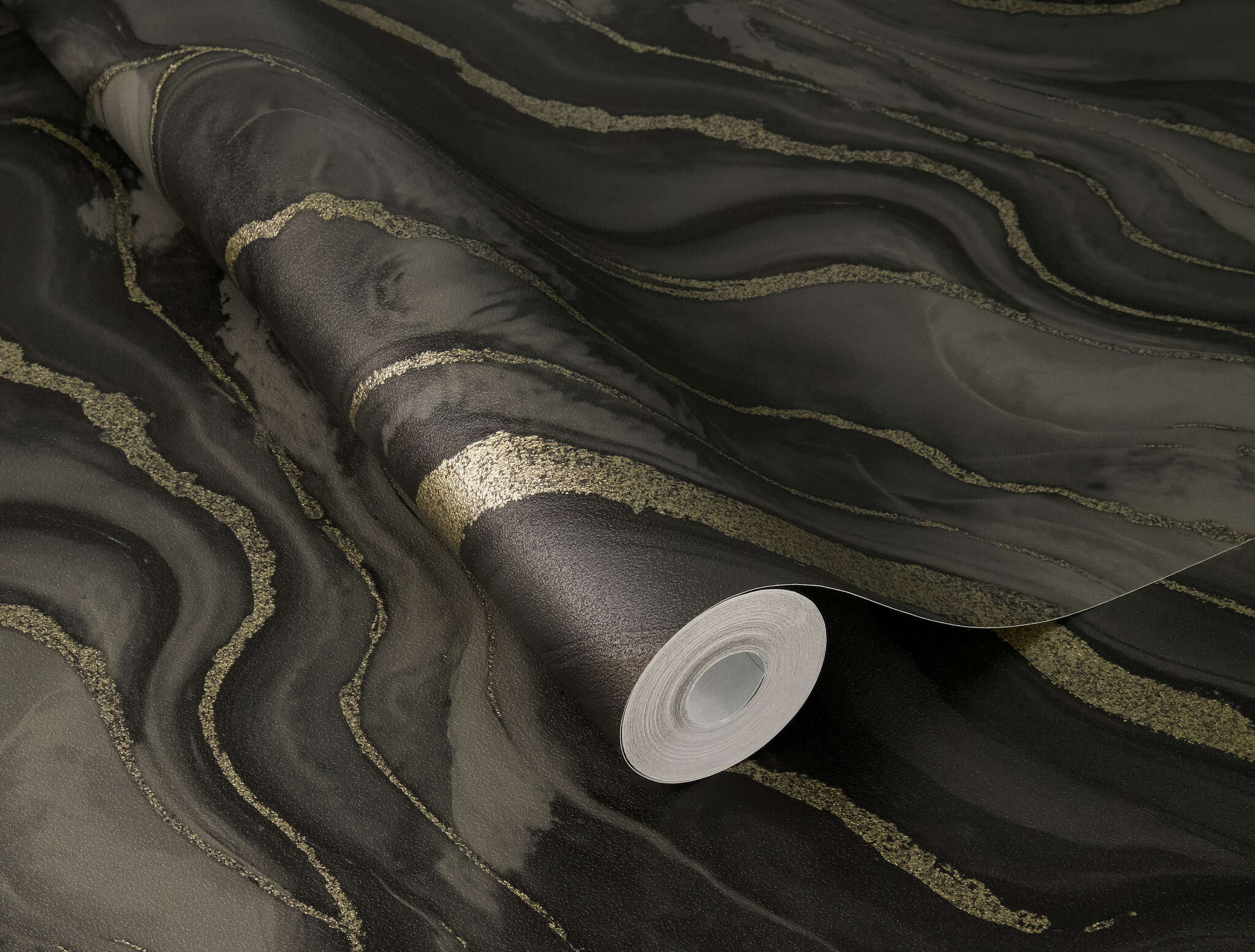 10-497663 Detailaufnahmen 1 Marble-effect wallpaper in dark grey - Factory VI Marmorea 497663