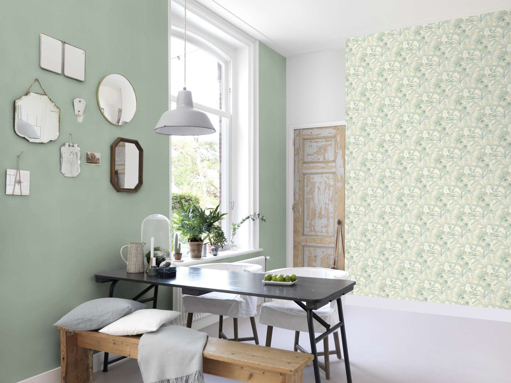 10-690743 Raumsituationen 2 Une chambre avec Papier peint uni avec une texture textile