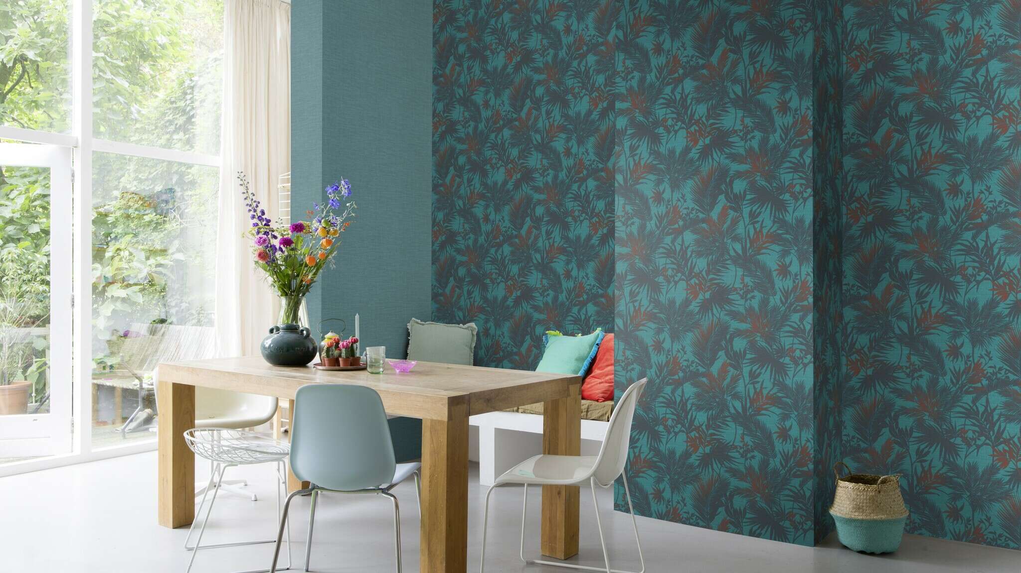 10-704143 Raumsituationen 5 Palm leaves non-woven wallpaper in turquoise 704143