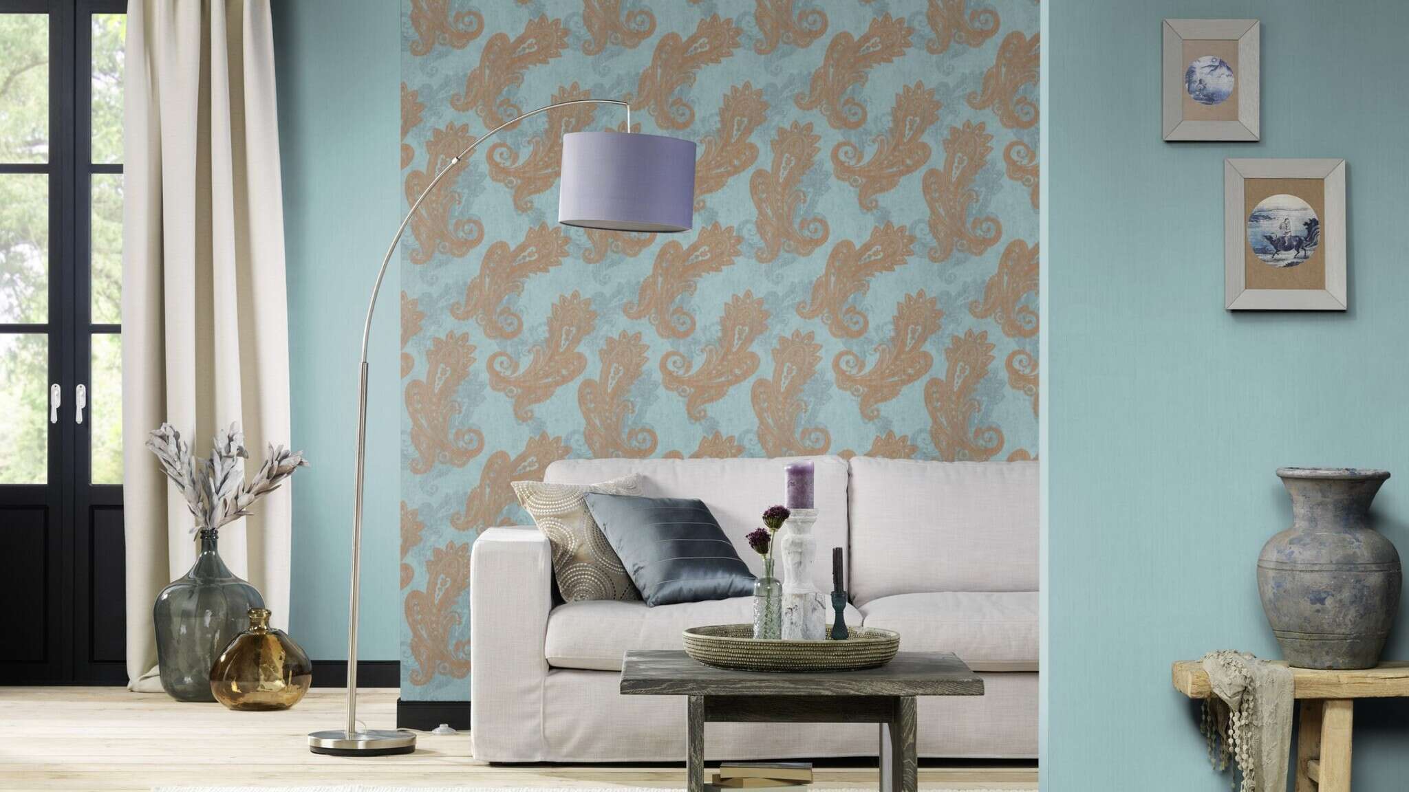 10-746150 Raumsituationen 4 Une chambre avec Papier peint uni avec une texture textile