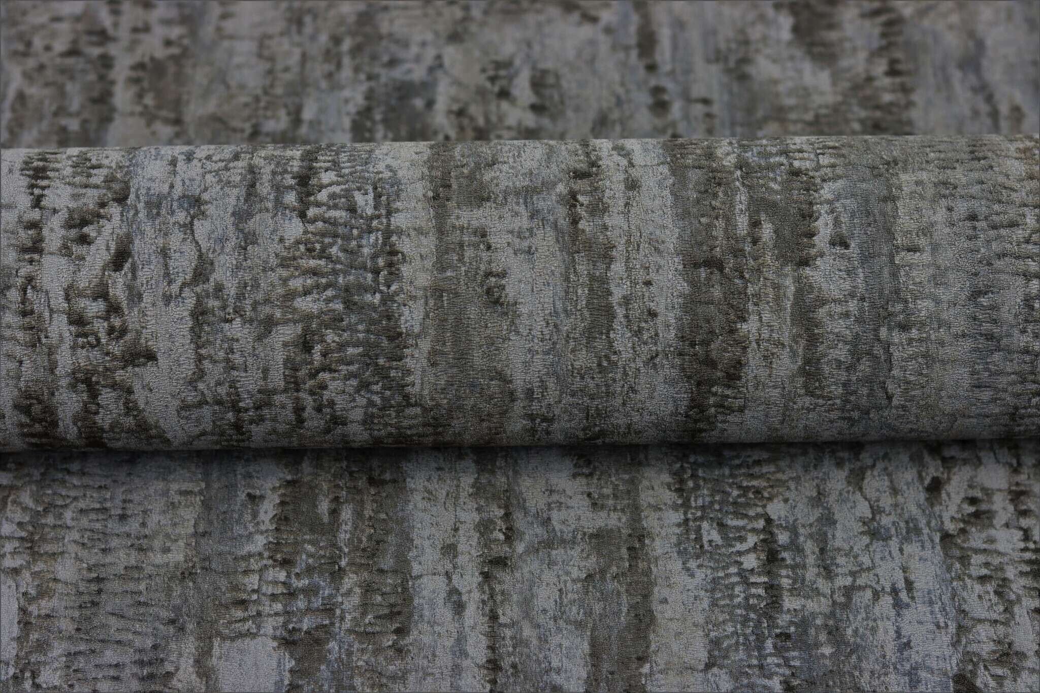 10-554076 Detailaufnahmen 10 Detailed image of Wallpaper with a grain that looks like tree bark