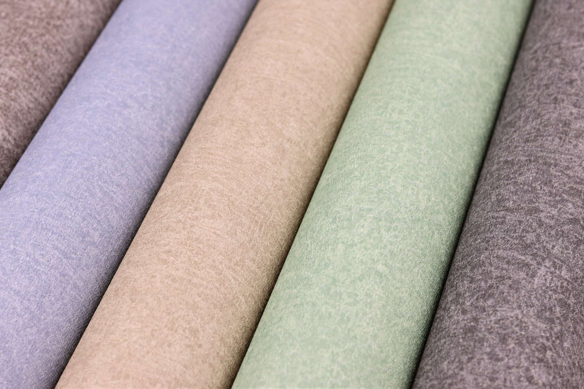 10-554533 Detailaufnahmen 3 Detailed image of Single-colour wallpaper with a textile texture