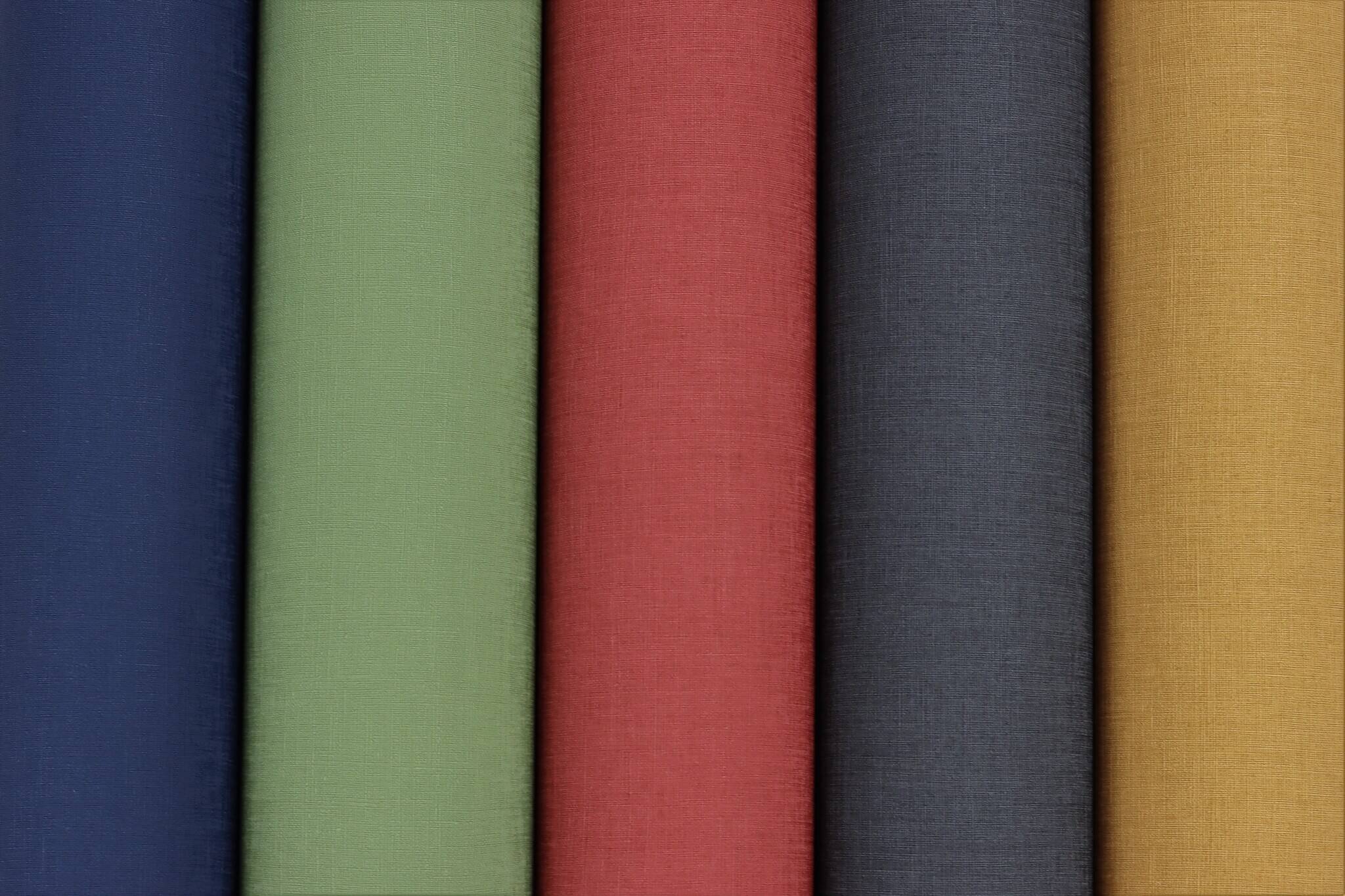 10-688023 Detailaufnahmen 2 Detailed image of Single-colour wallpaper with a textile texture