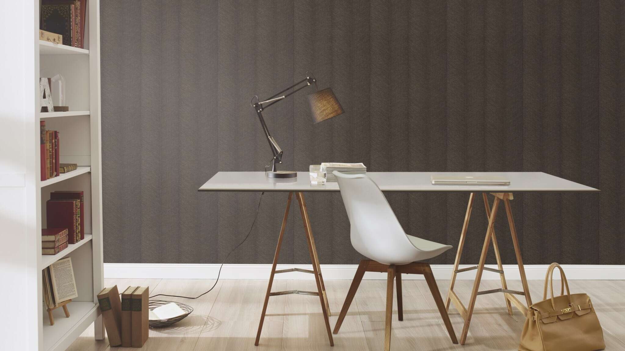 10-720327 Raumsituationen 1 Room with Wallpaper with chevron pattern and grooved texture