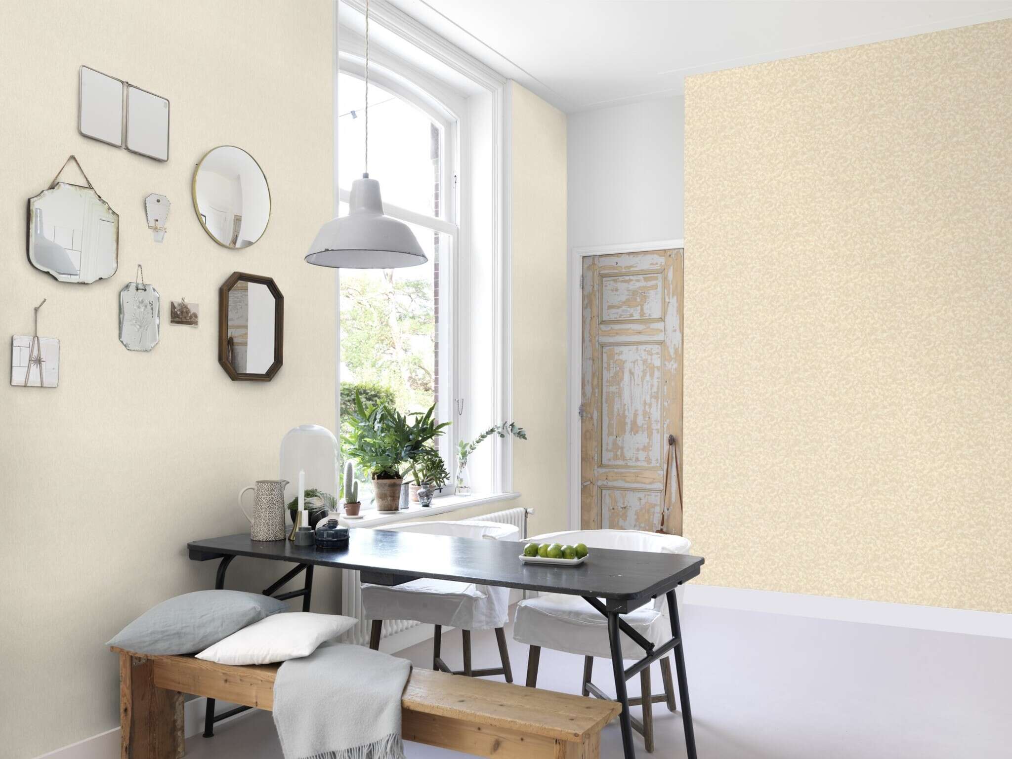 10-720747 Raumsituationen 2 Room with Wallpaper with plant silhouettes and a fine vertical texture