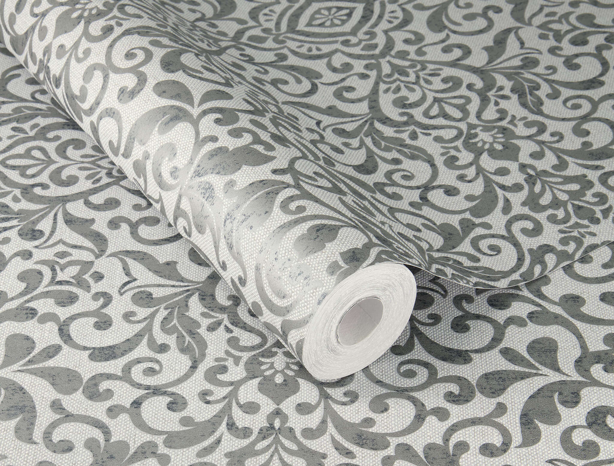 10-412079 Detailaufnahmen 1 Damask non-woven wallpaper in blue, In Bloom – Rosalie 412079