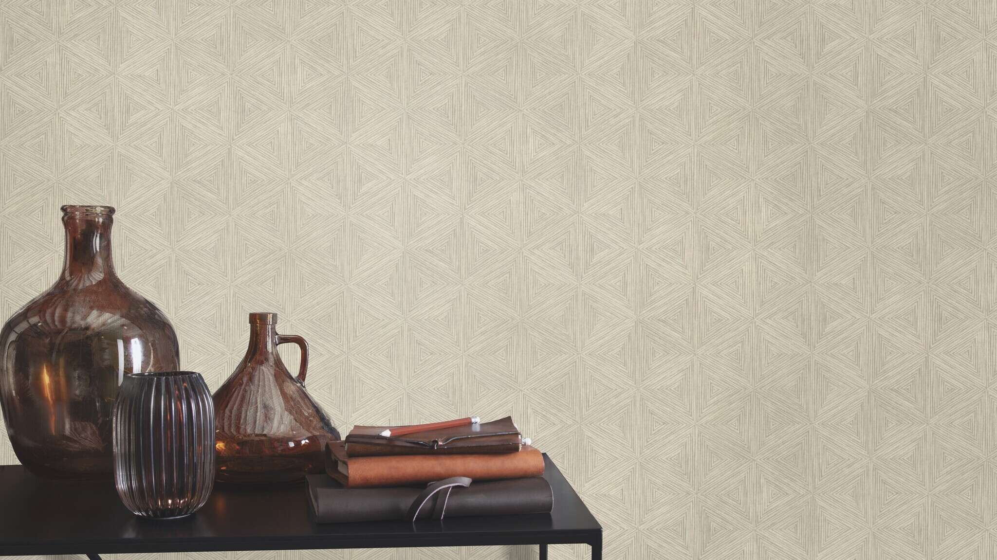10-571257 Raumsituationen 3 Non-woven wallpaper in gray Back To Nature 571257